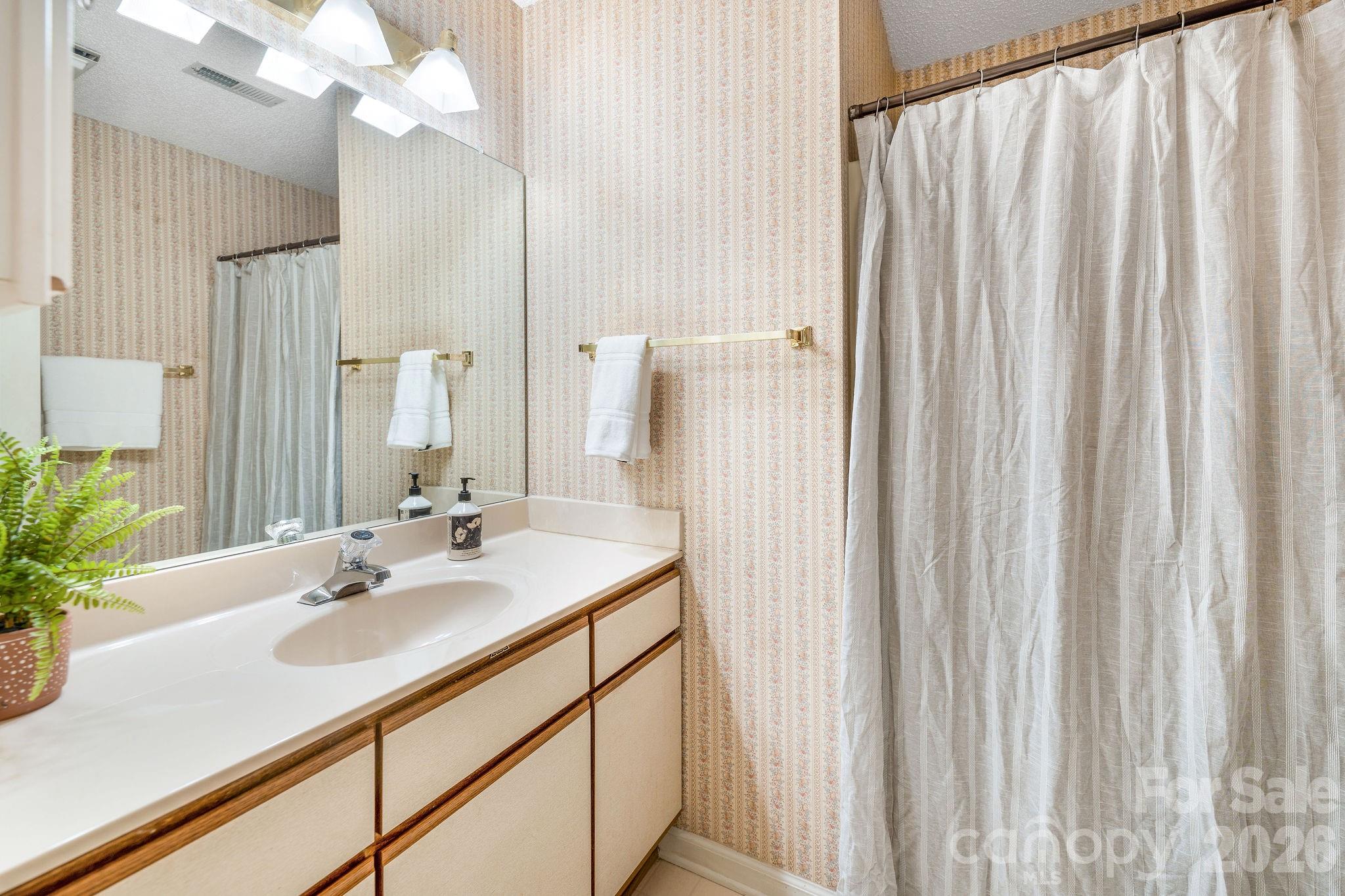 2604 Vineyard Boulevard Property Photo 27