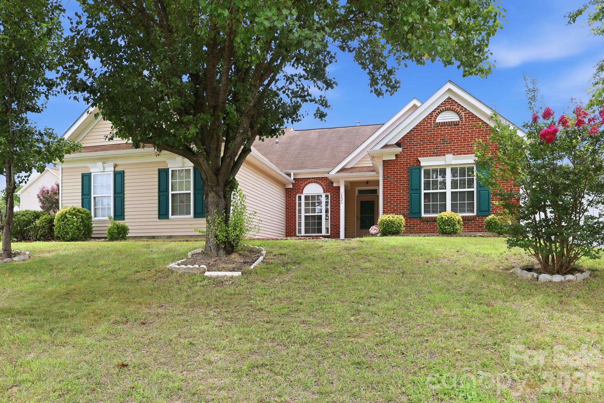 6826 Chieftain Drive Property Photo 1