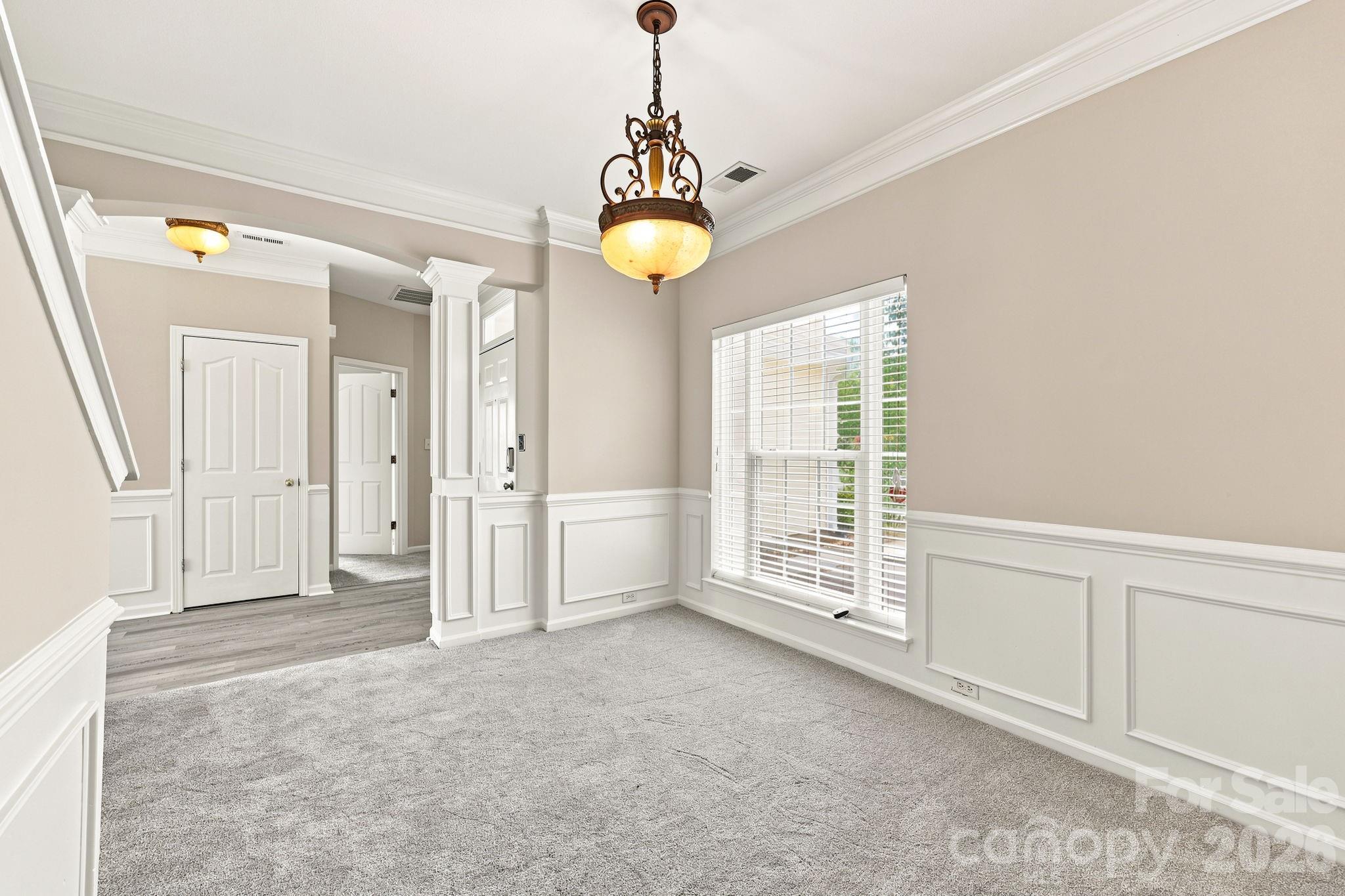 6826 Chieftain Drive Property Photo 4