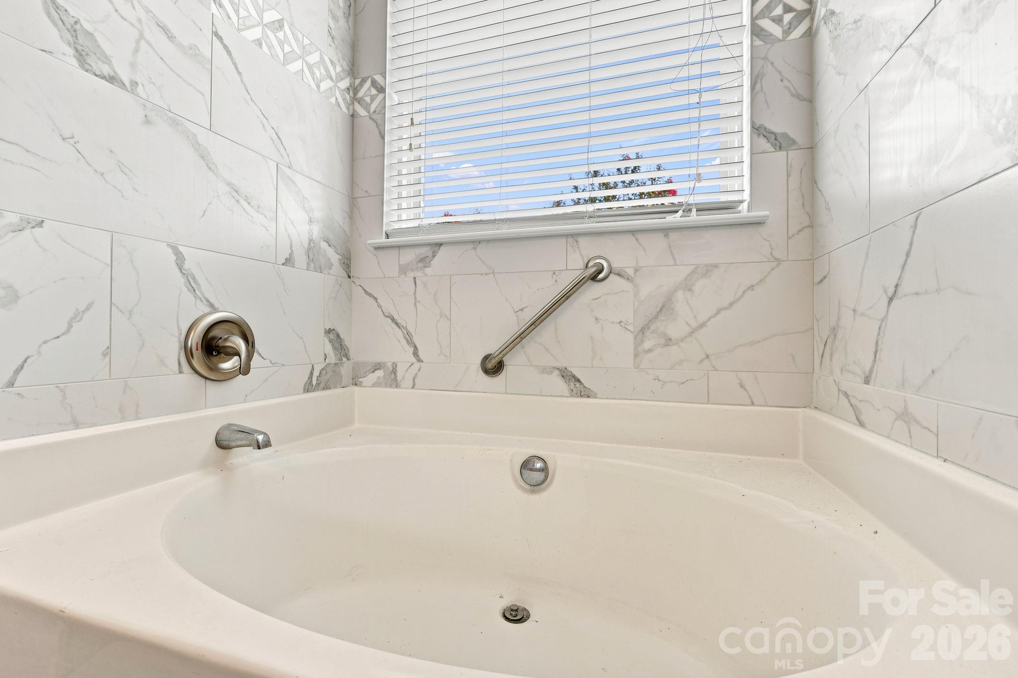 6826 Chieftain Drive Property Photo 19