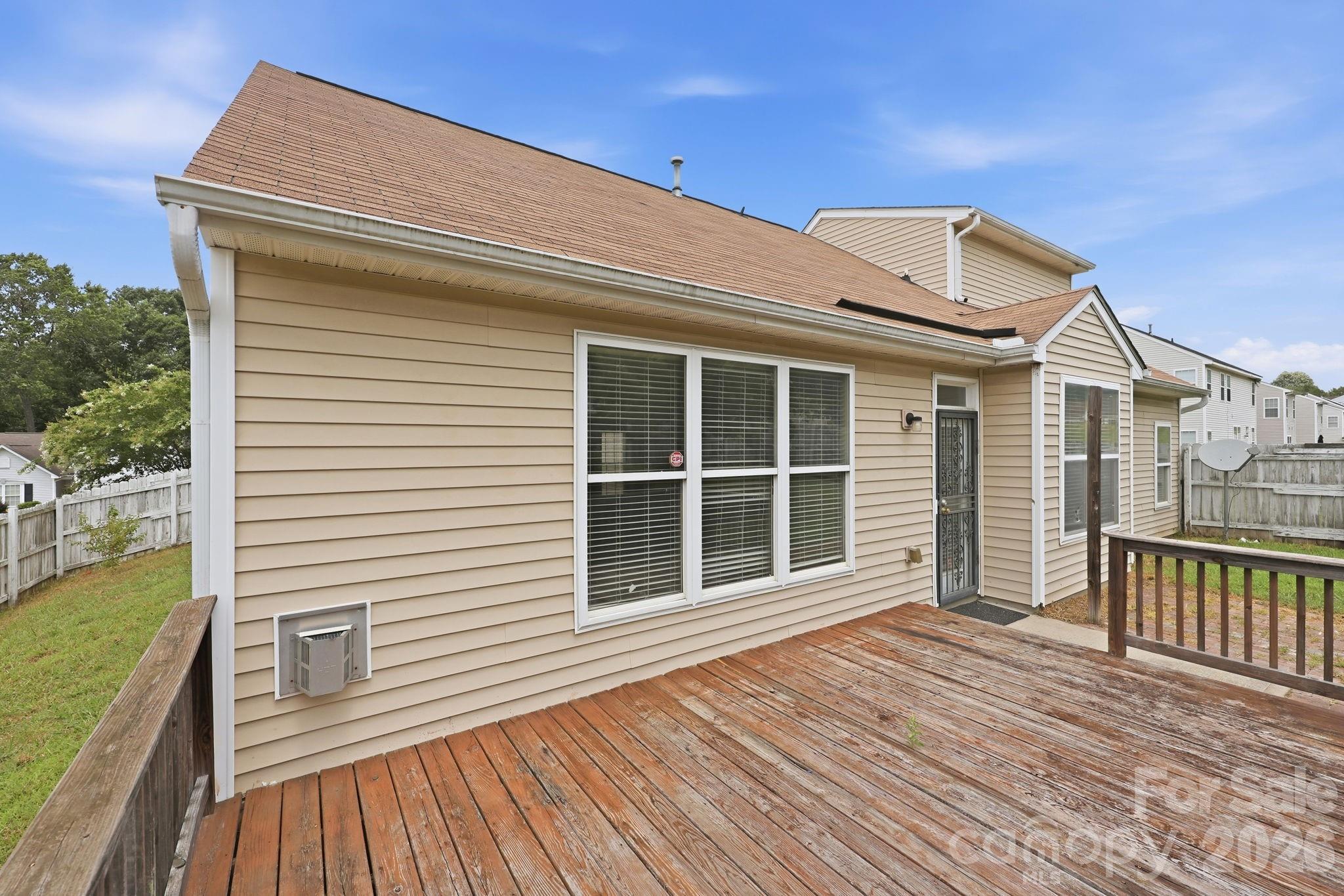 6826 Chieftain Drive Property Photo 32