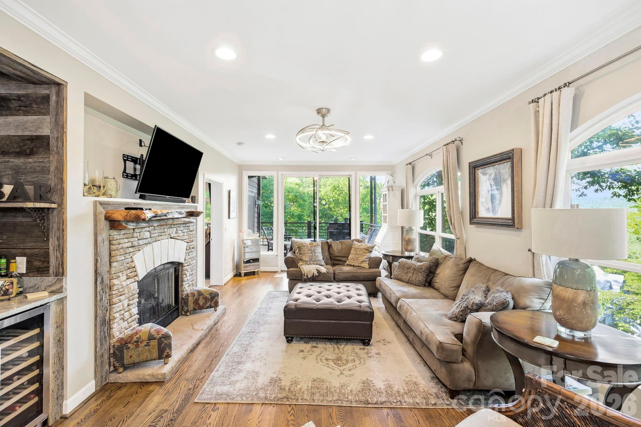 30 Lower Tanglewood Road 2 Property Photo 1