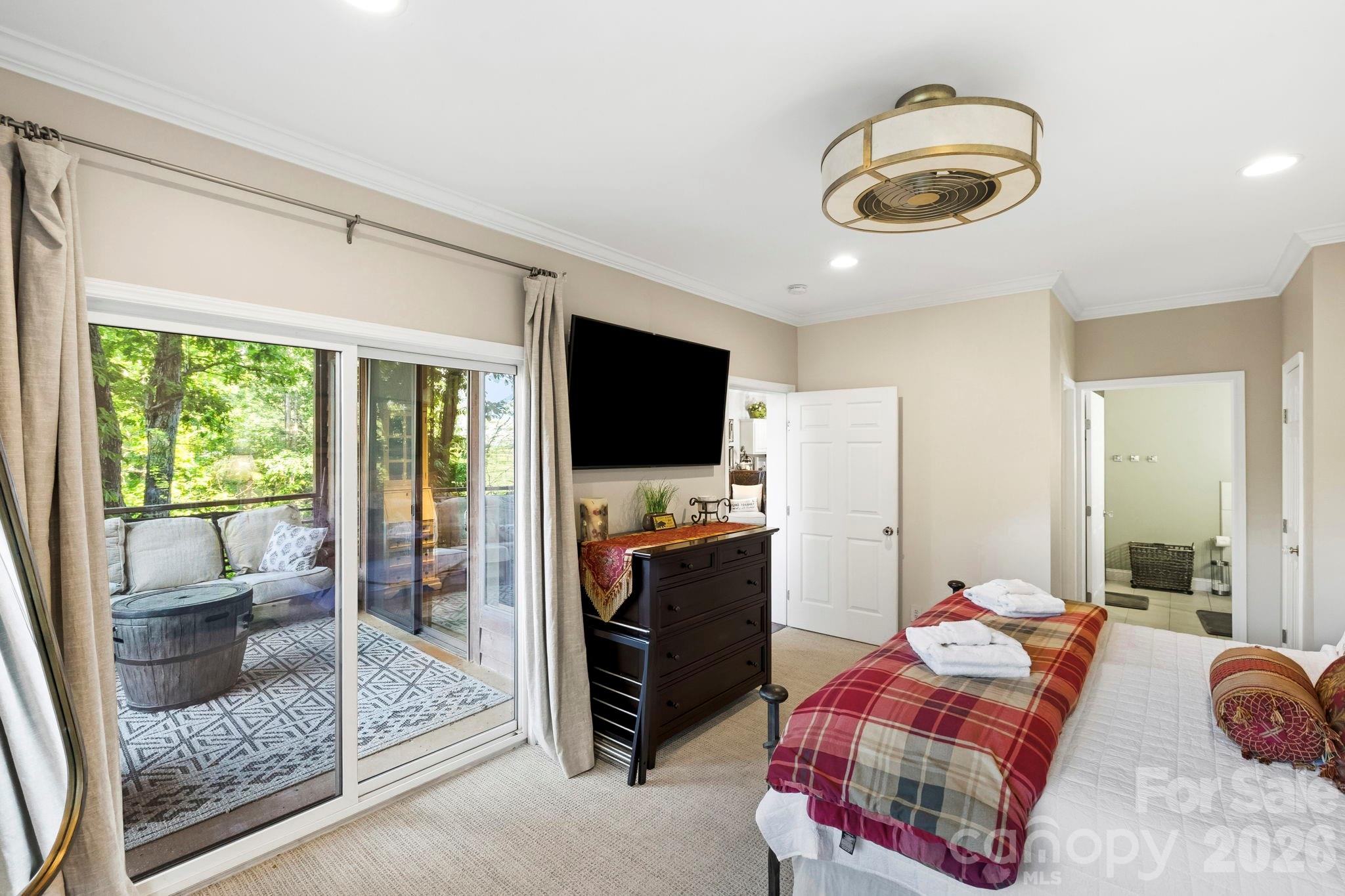 30 Lower Tanglewood Road 2 Property Photo 25
