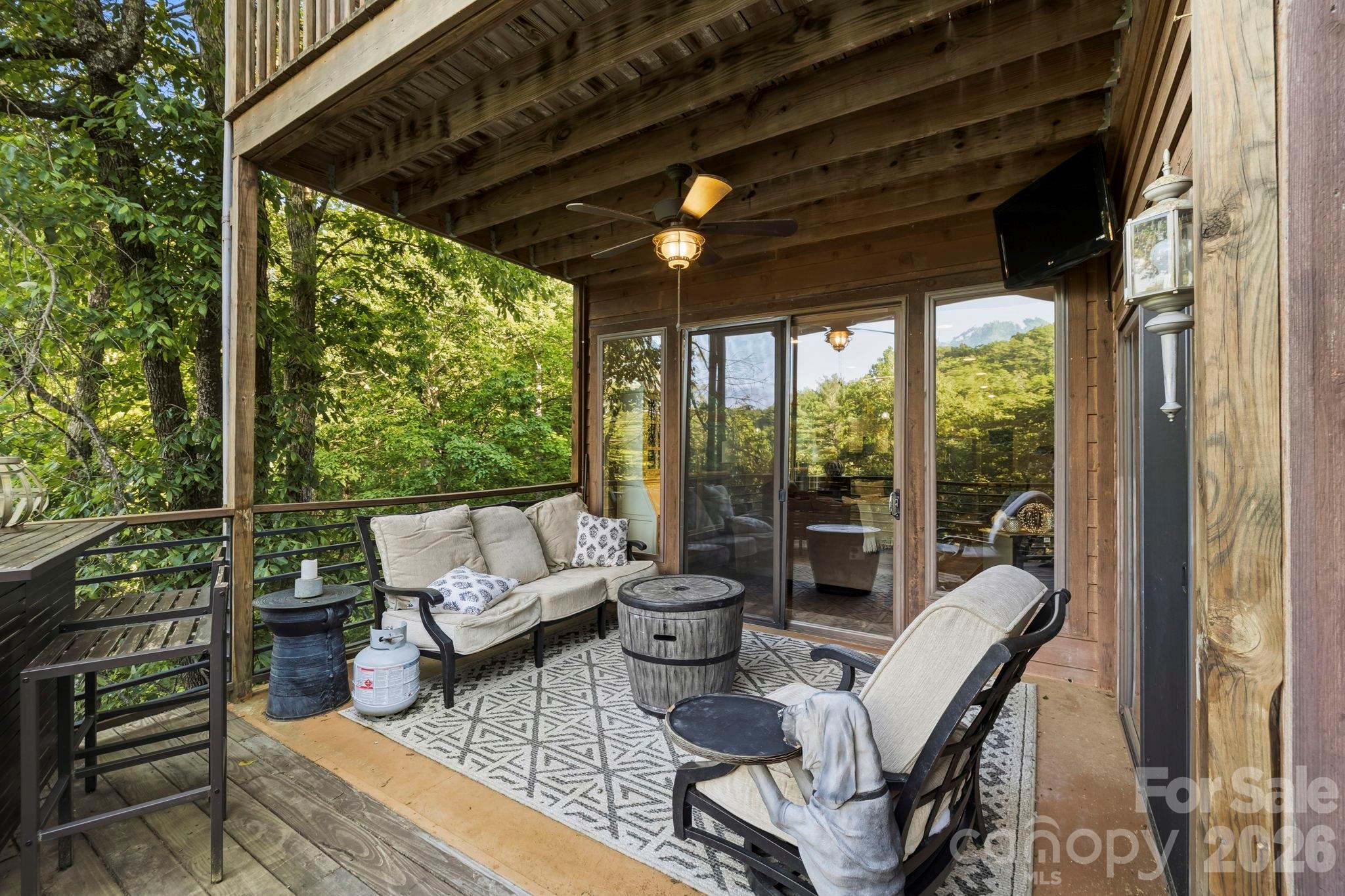 30 Lower Tanglewood Road 2 Property Photo 29