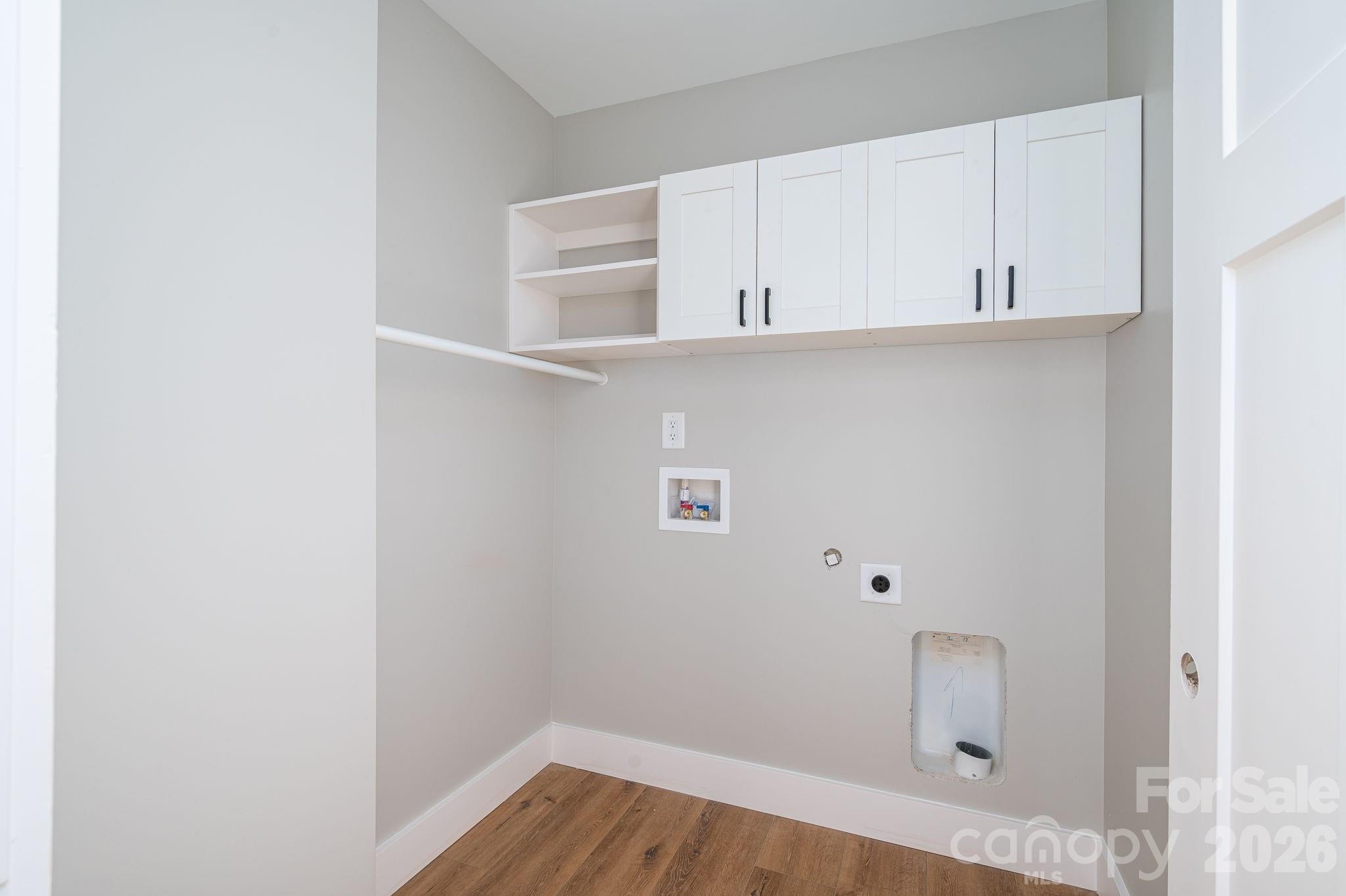 1084 Lyndsey Brook Court 80 & 81 Property Photo 17
