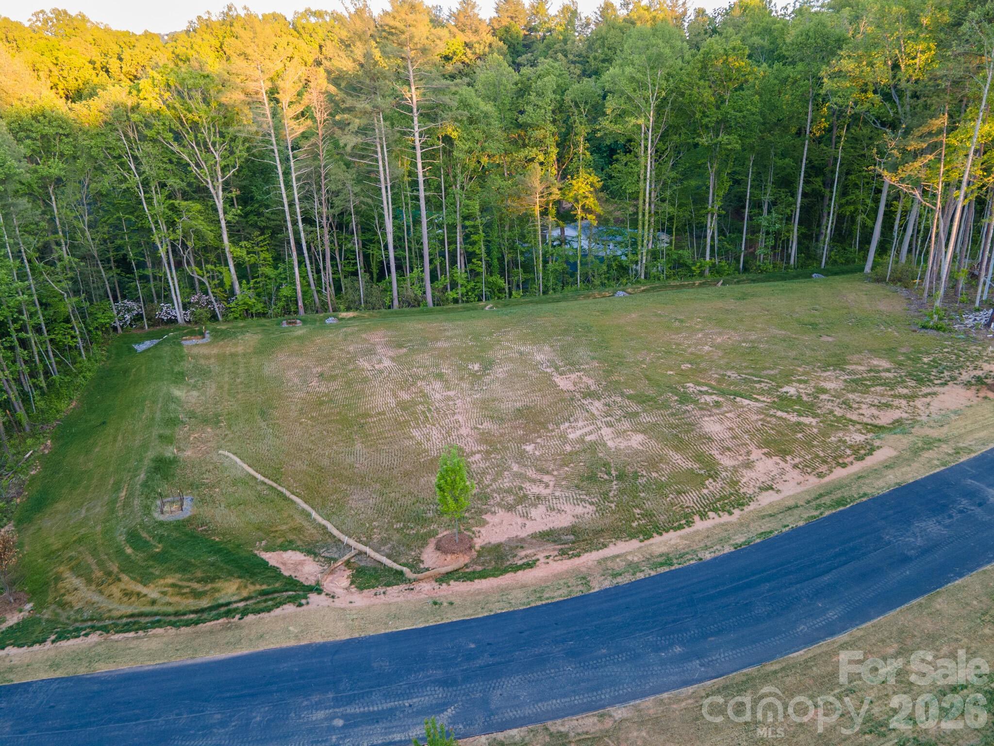 416 Irvine Drive Property Photo 3