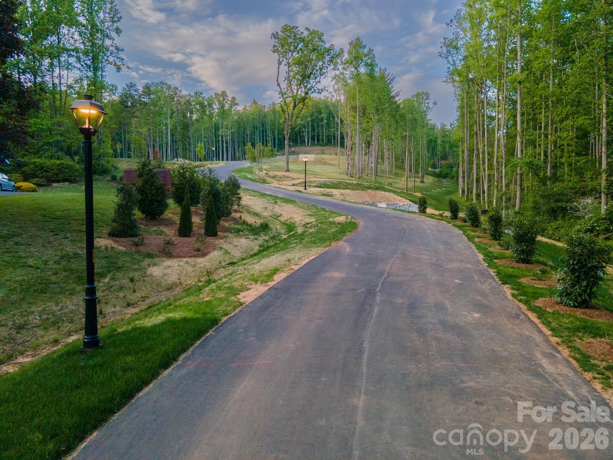 416 Irvine Drive Property Photo 11
