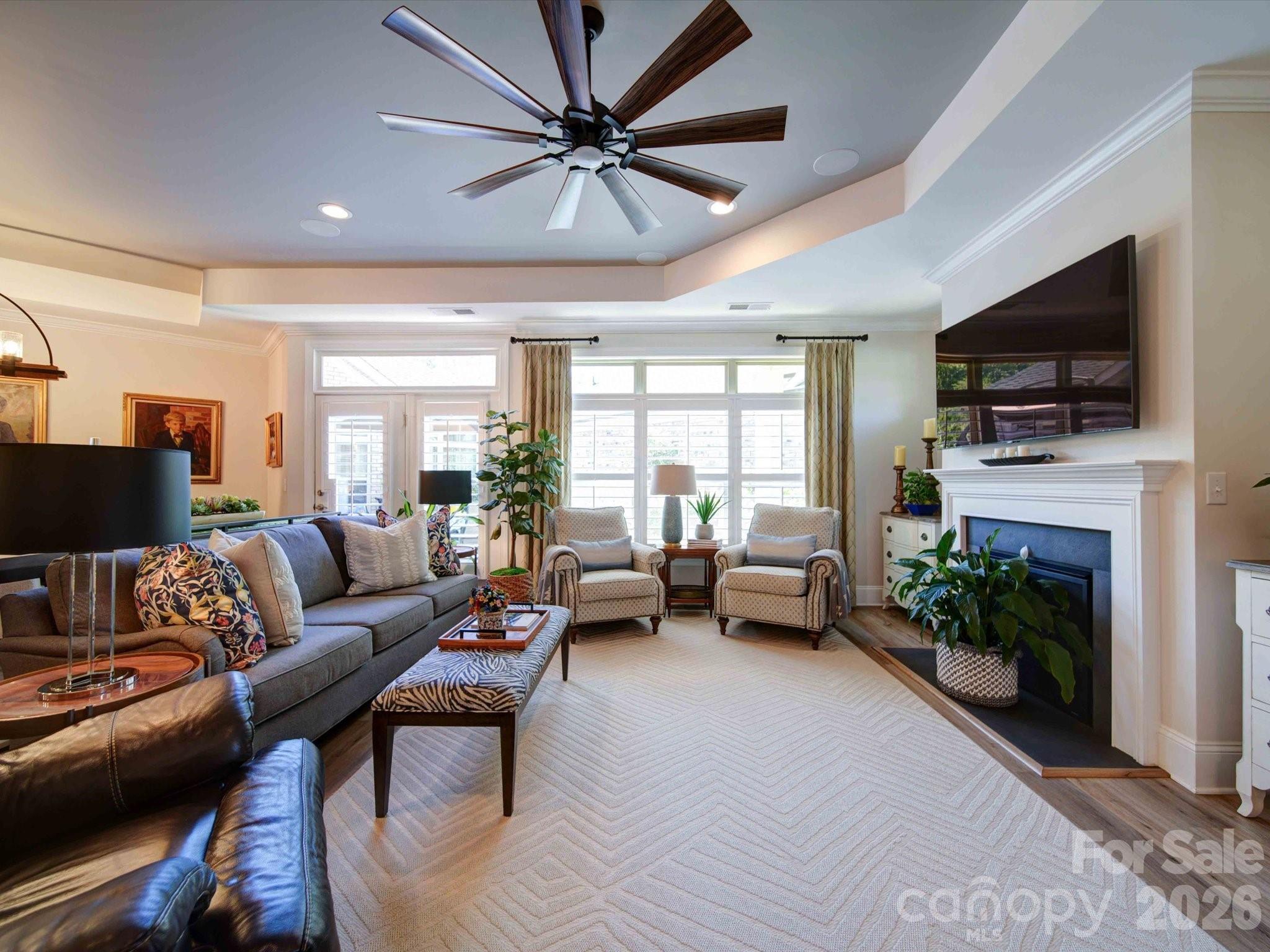 5218 Courtyard Lane Property Photo 8