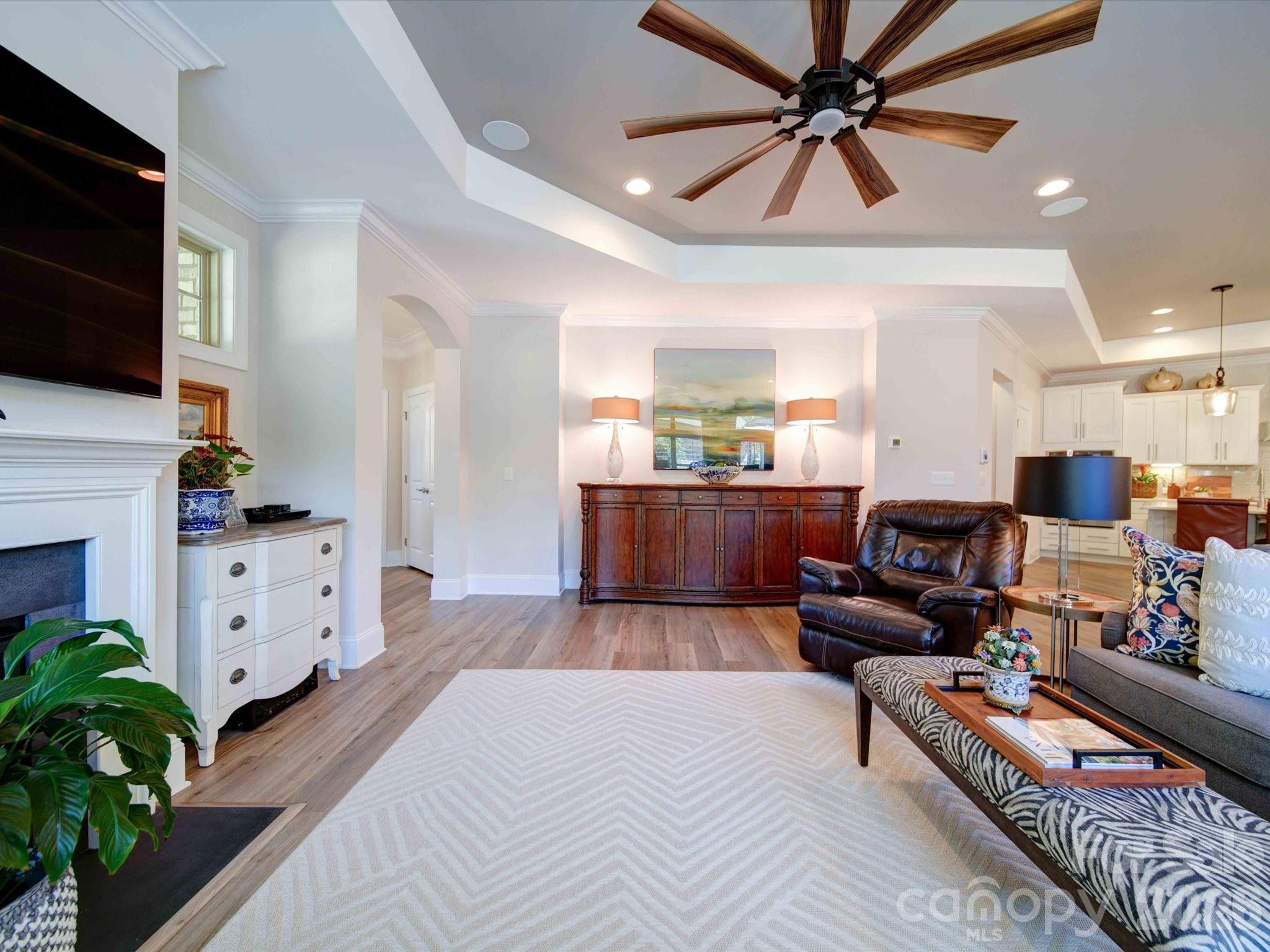 5218 Courtyard Lane Property Photo 10