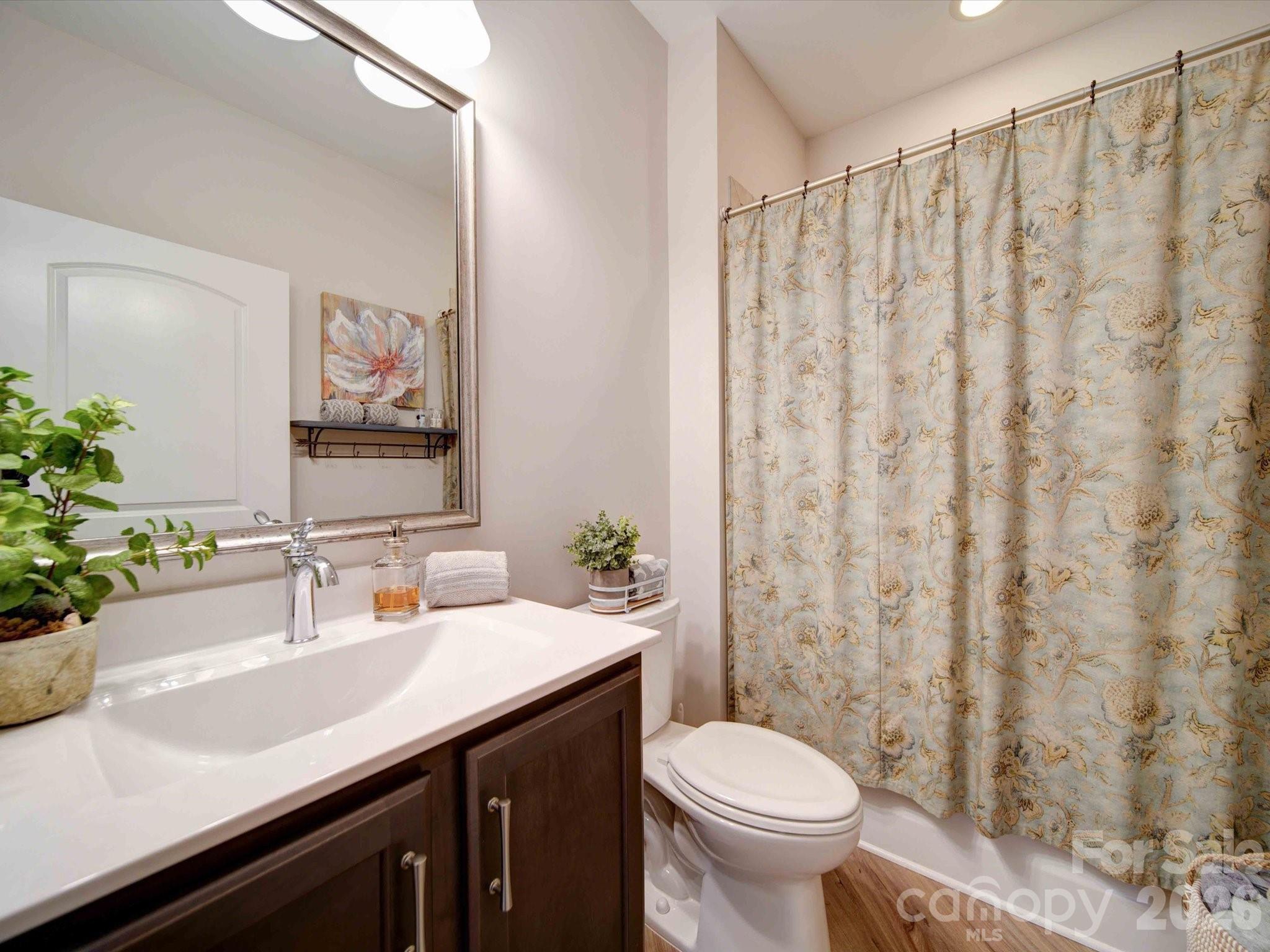 5218 Courtyard Lane Property Photo 34