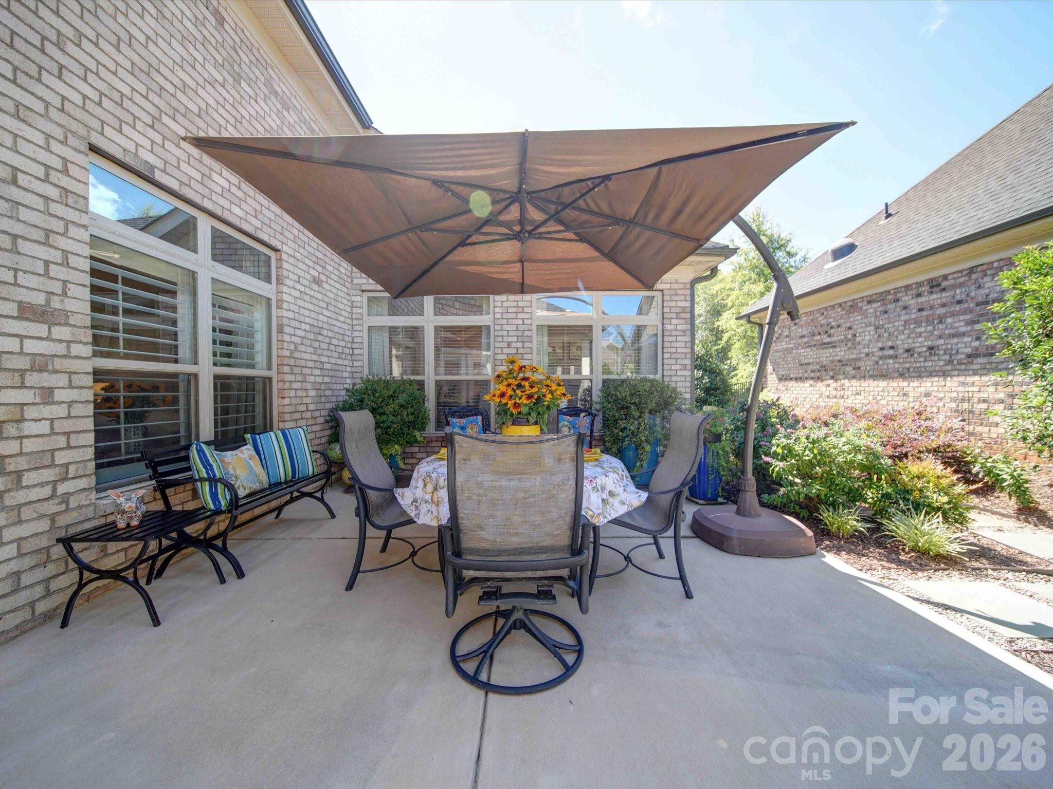 5218 Courtyard Lane Property Photo 36