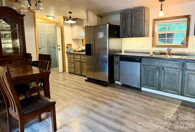 19 Dot Street Property Photo 8