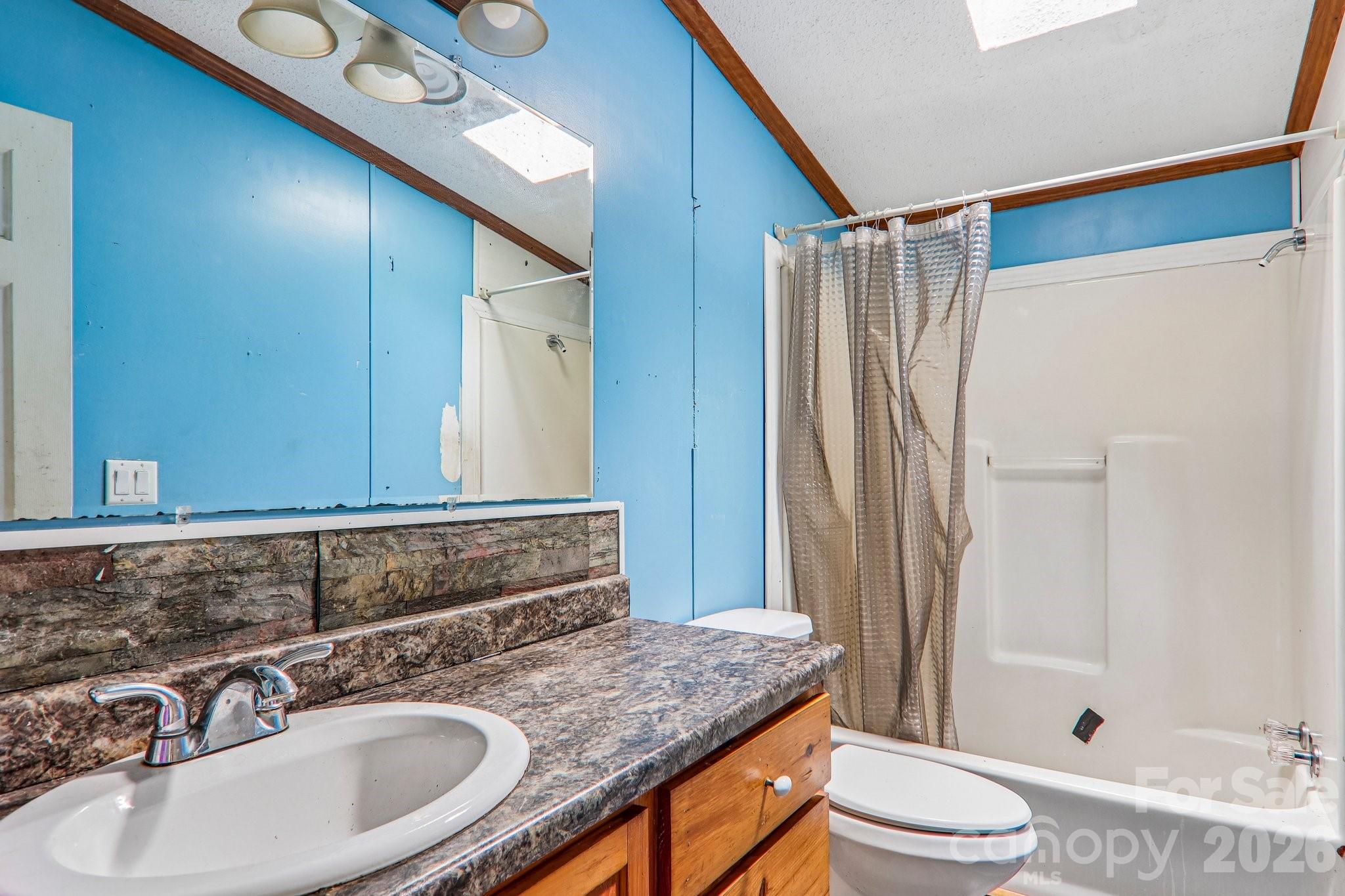 19 Dot Street Property Photo 18