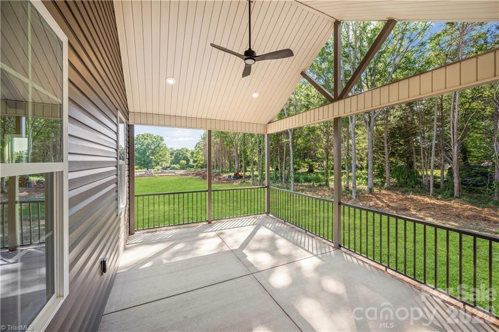 109 Frost Road Property Photo 3