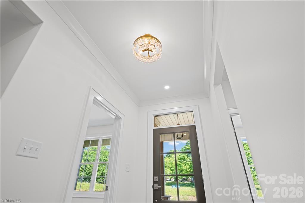 109 Frost Road Property Photo 8