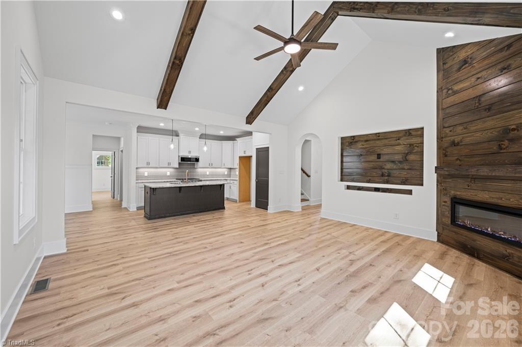 109 Frost Road Property Photo 11