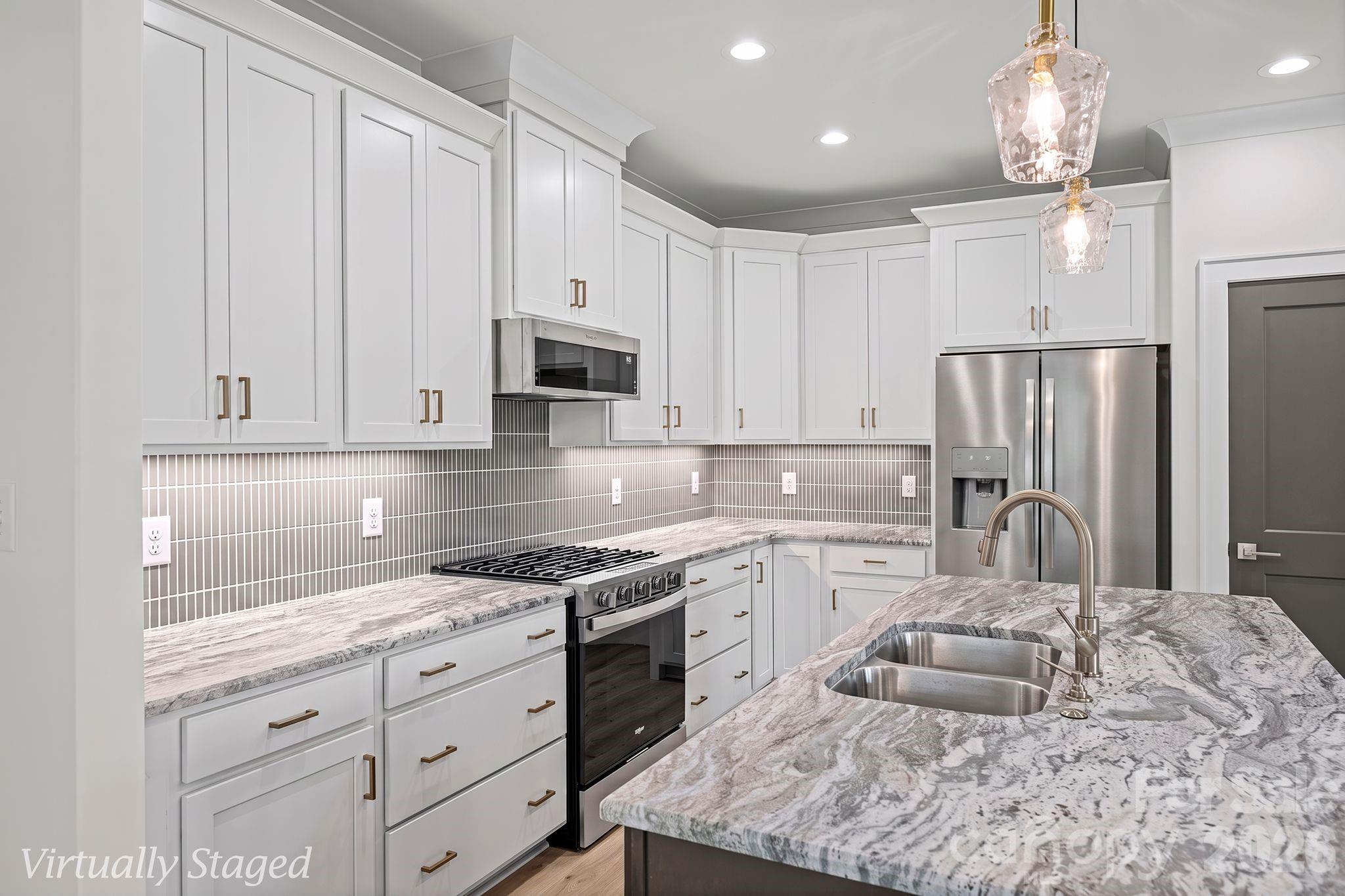 109 Frost Road Property Photo 17