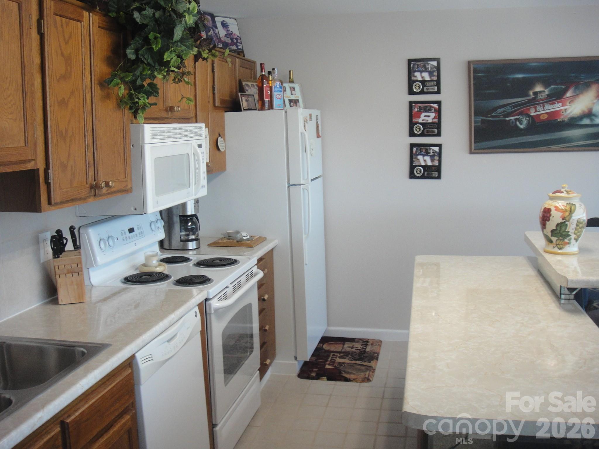 4721 Morehead Road 107 Property Photo 12