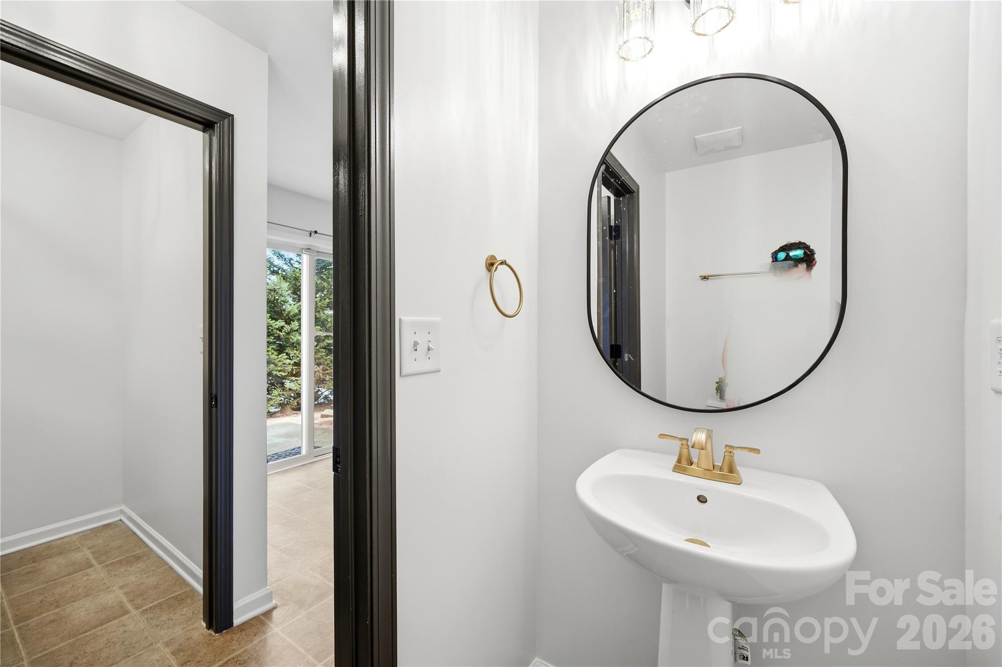 6105 Warrior Avenue Property Photo 15