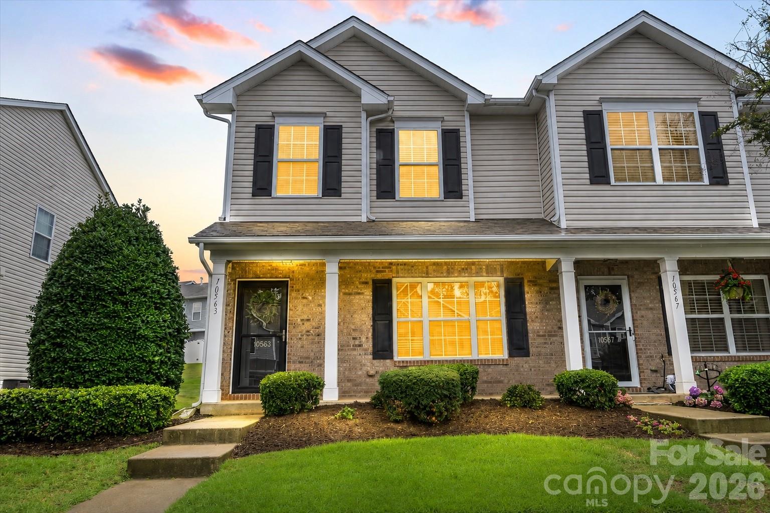10563 Stoneacre Court Property Photo 1