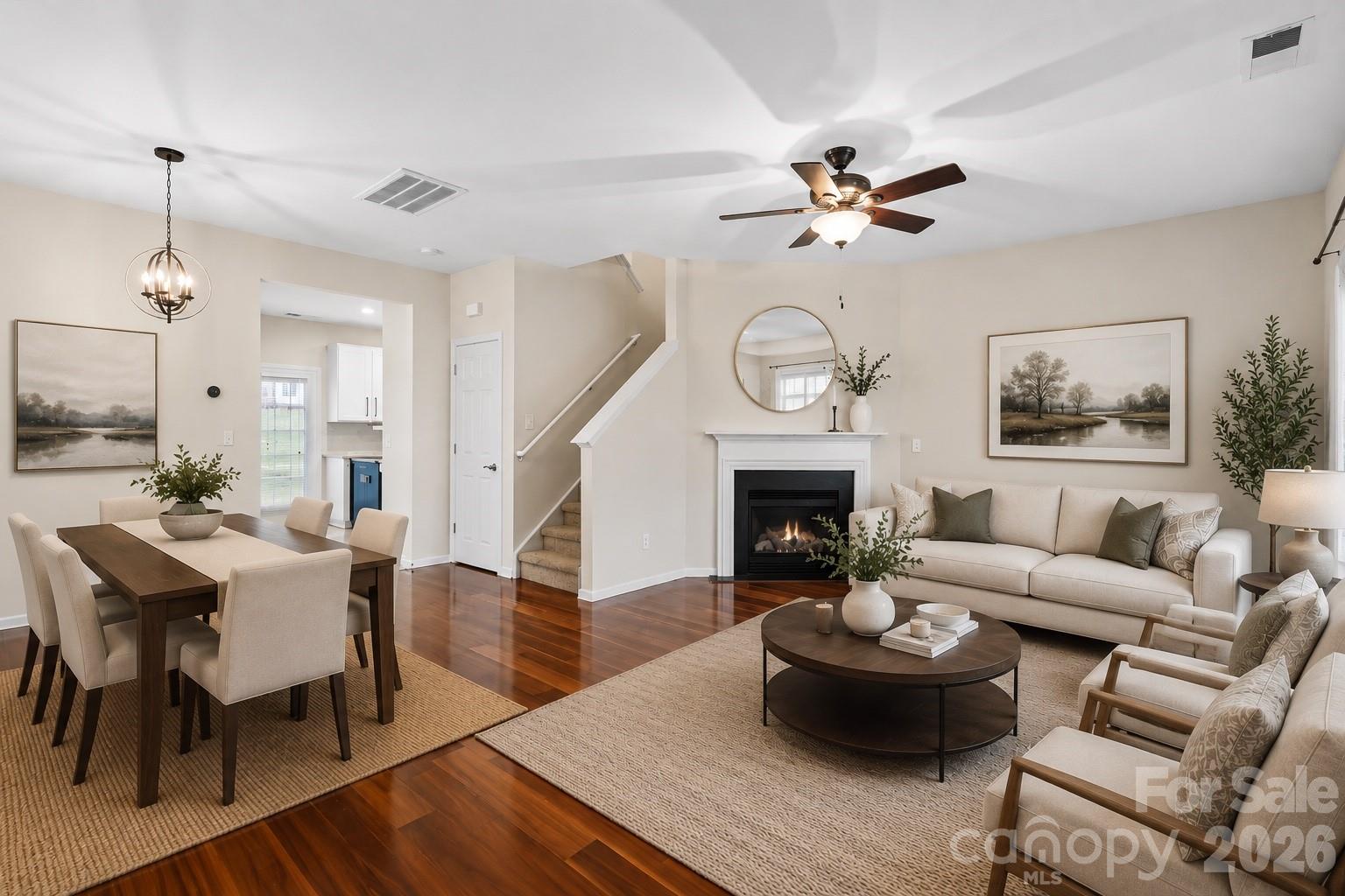 10563 Stoneacre Court Property Photo 2