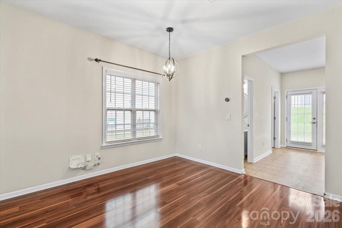 10563 Stoneacre Court Property Photo 6