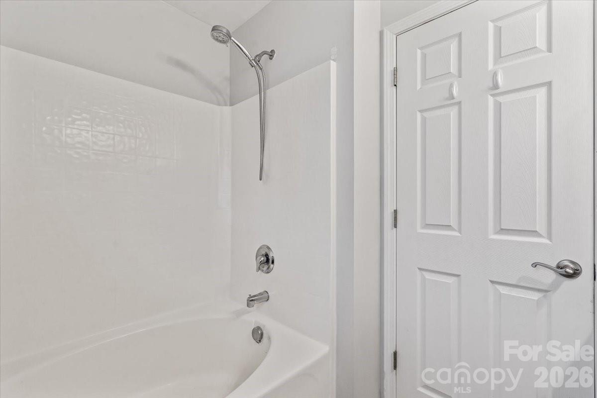 10563 Stoneacre Court Property Photo 18