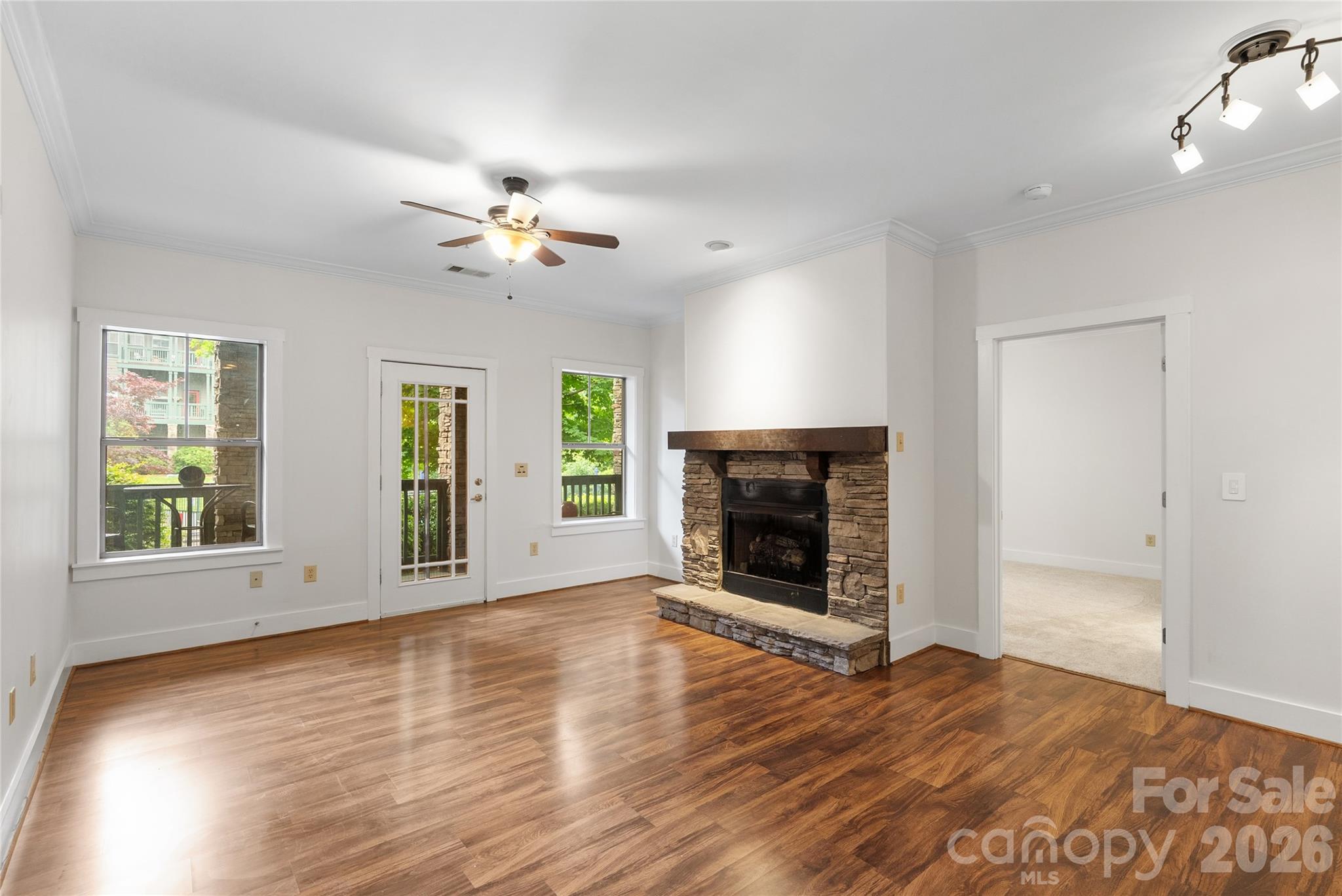 9 Kenilworth Knoll 108 Property Photo 11