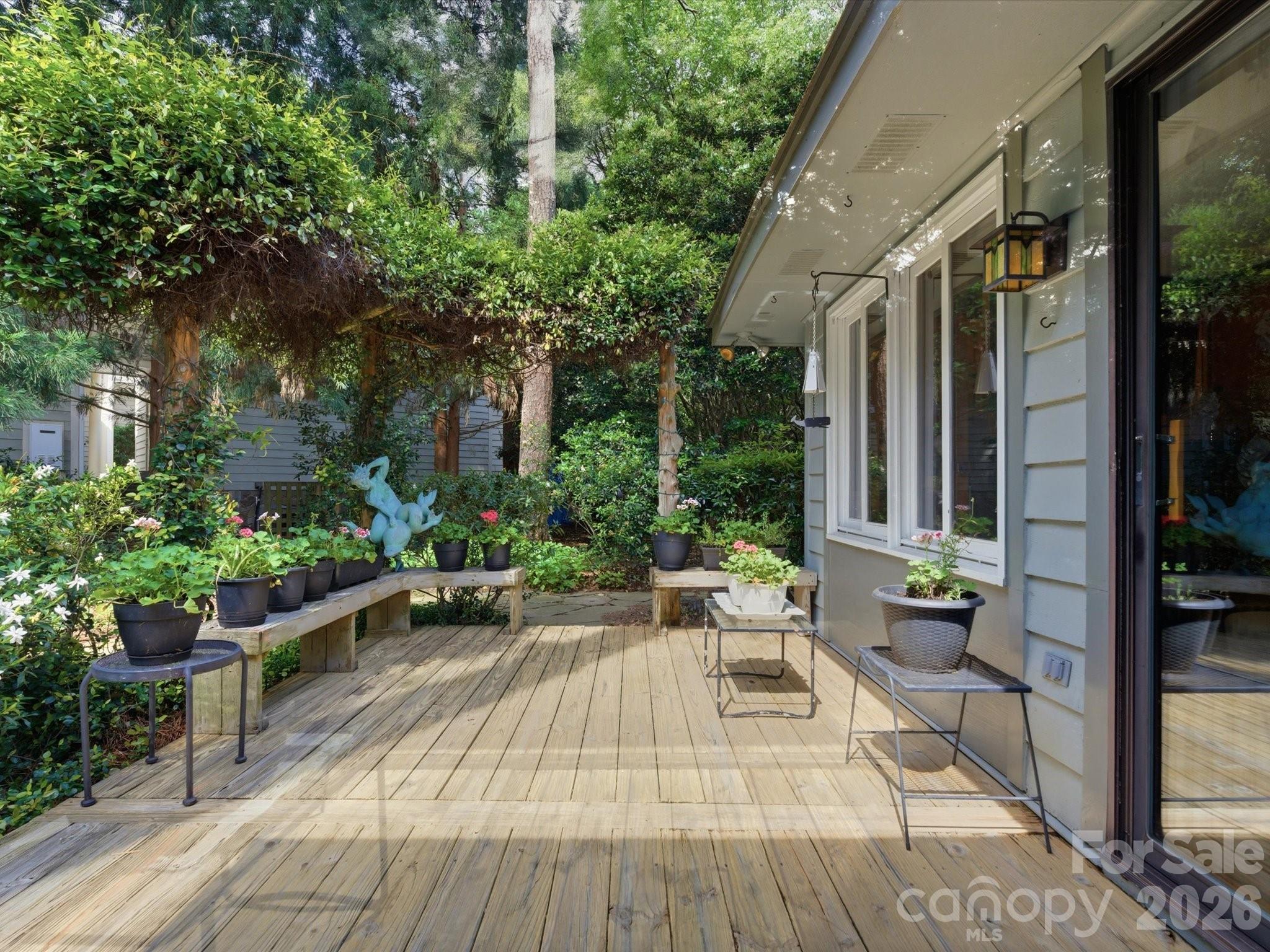 26 Honeysuckle Woods Property Photo 22