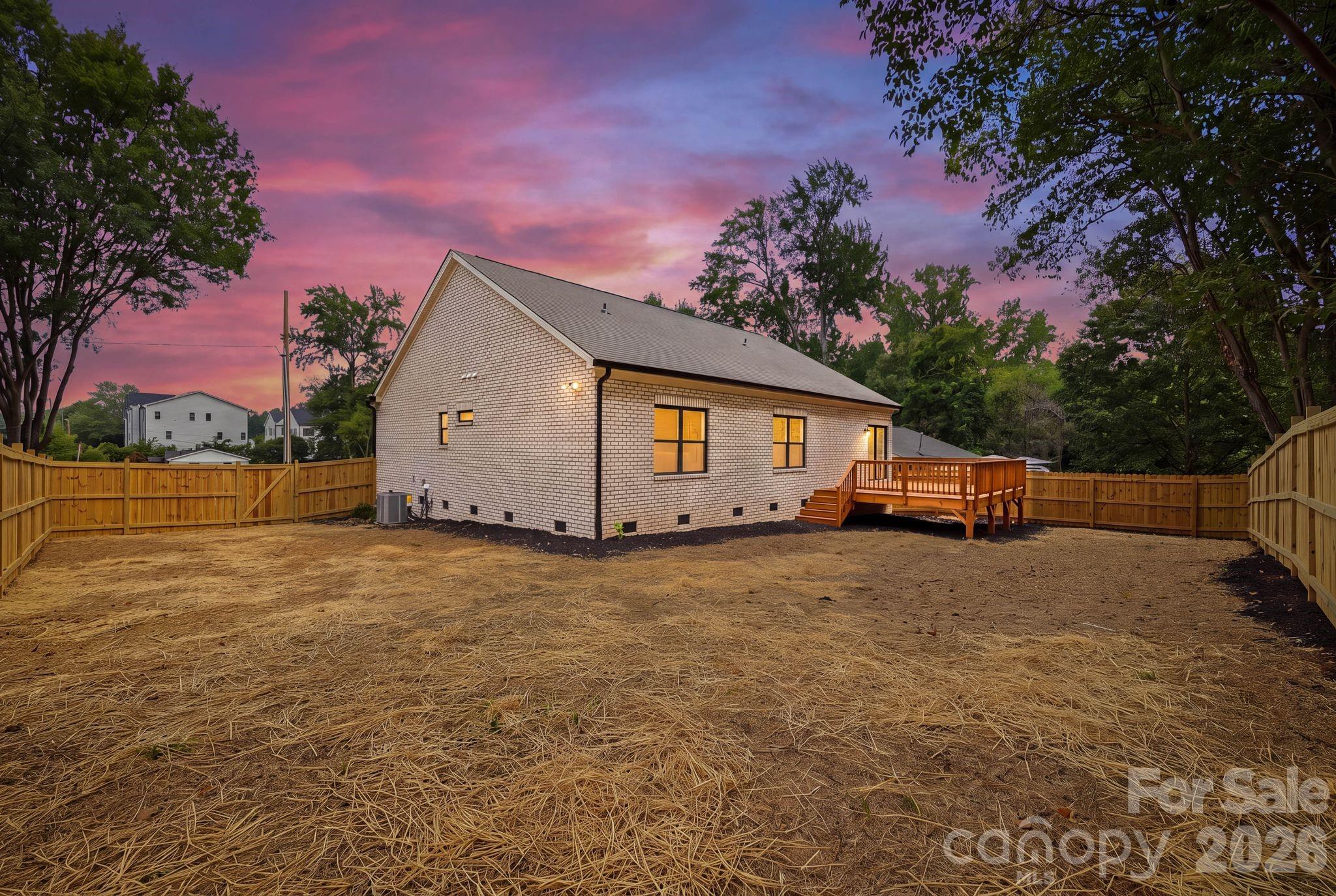 4704 Murrayhill Road Property Photo 6