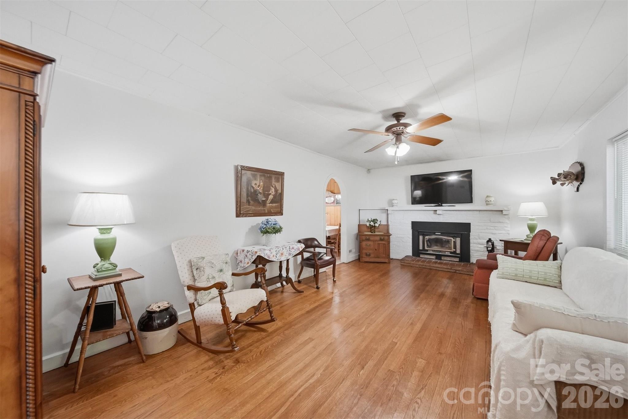 2089 Connelly Springs Road Property Photo 3