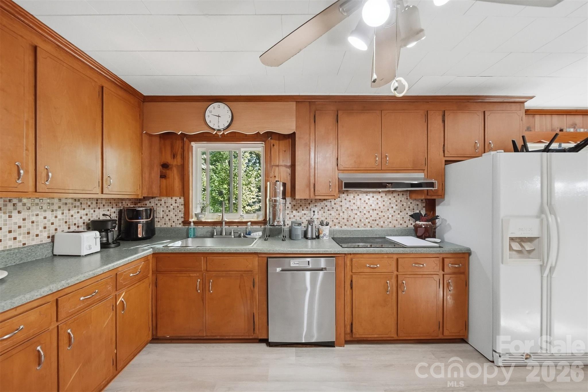 2089 Connelly Springs Road Property Photo 12