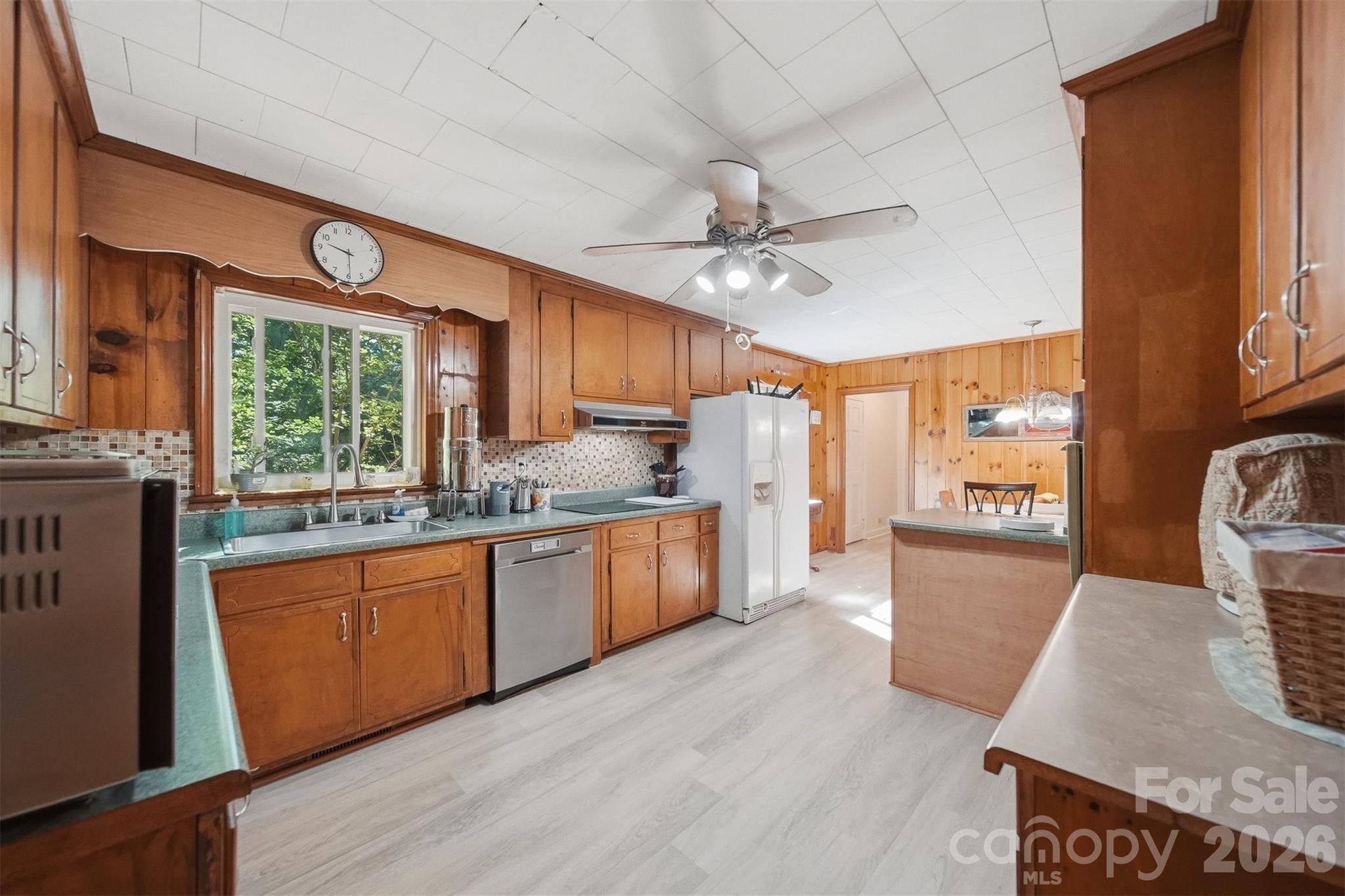 2089 Connelly Springs Road Property Photo 15
