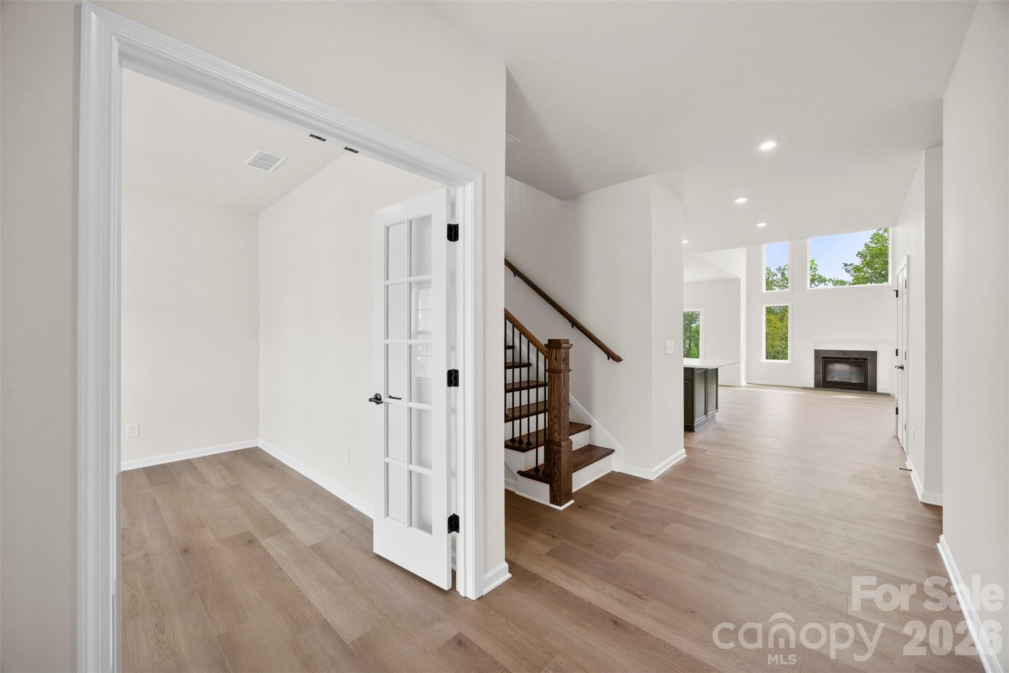 18019 Wilbanks Drive Property Photo 5