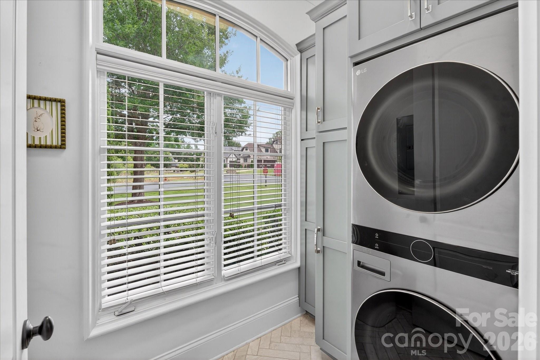 6088 Kimbrell Heights Drive Property Photo 10