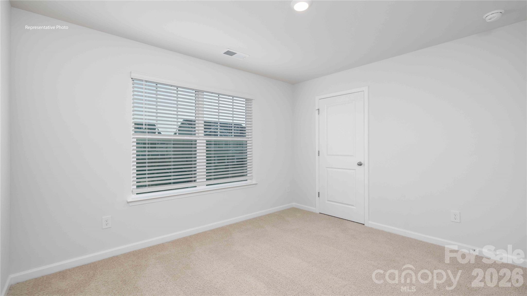 544 Blackpool Court Property Photo 28