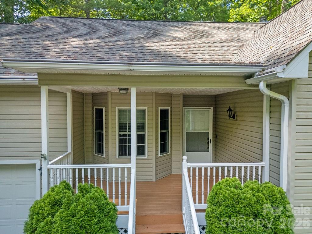 61 Autumn Glen Court Property Photo 3