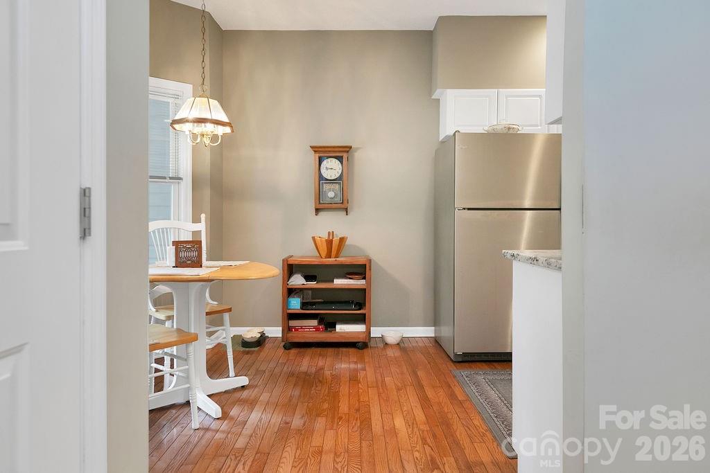 61 Autumn Glen Court Property Photo 7