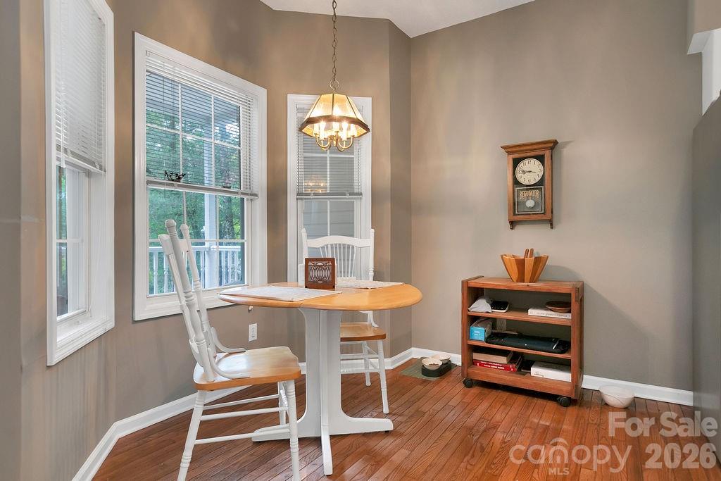 61 Autumn Glen Court Property Photo 8