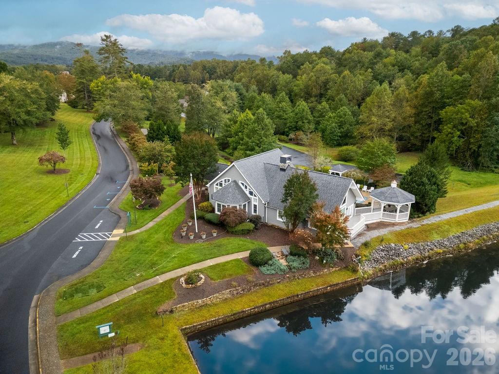 61 Autumn Glen Court Property Photo 38