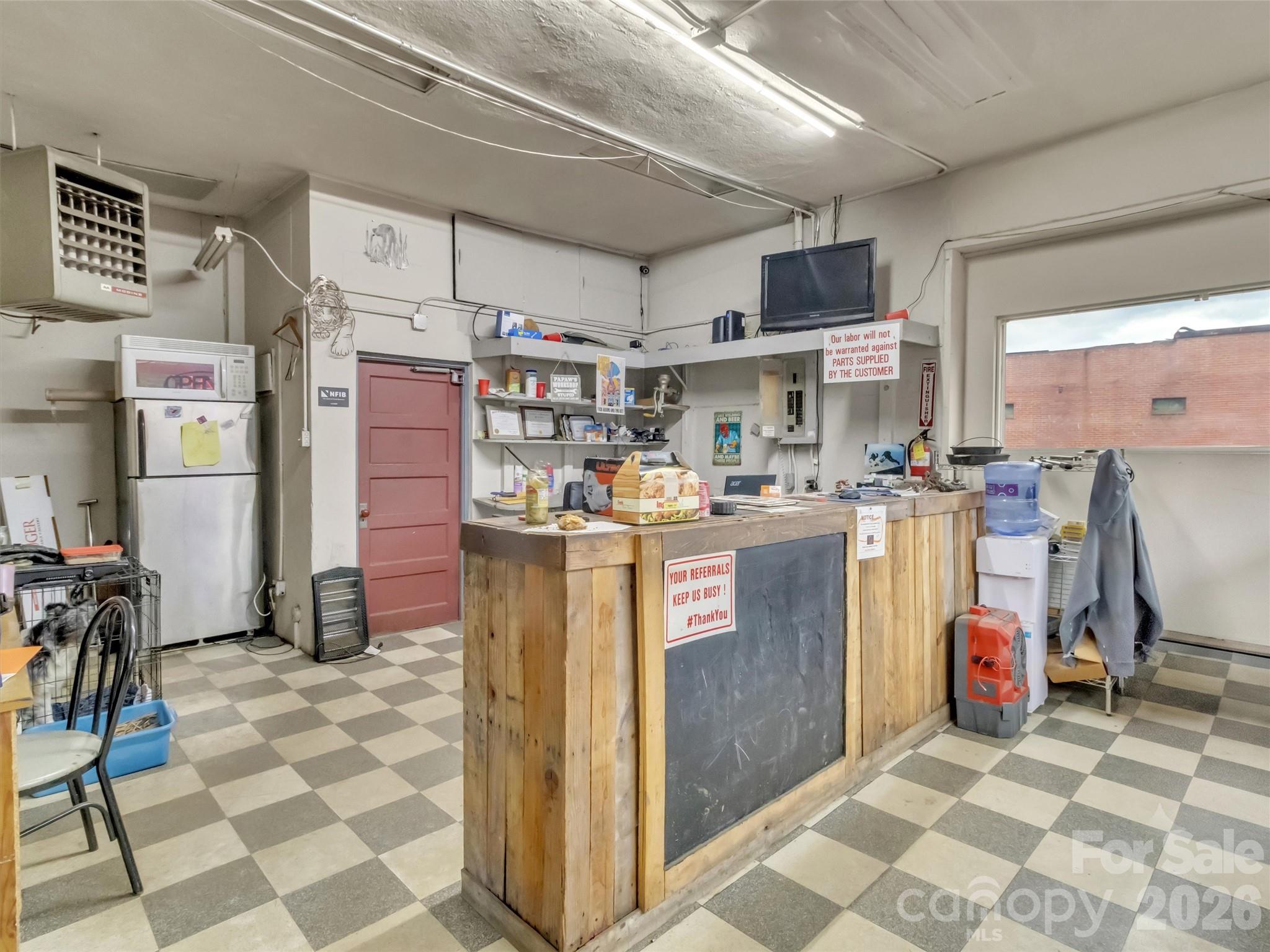 1604 South Main Street Property Photo 4