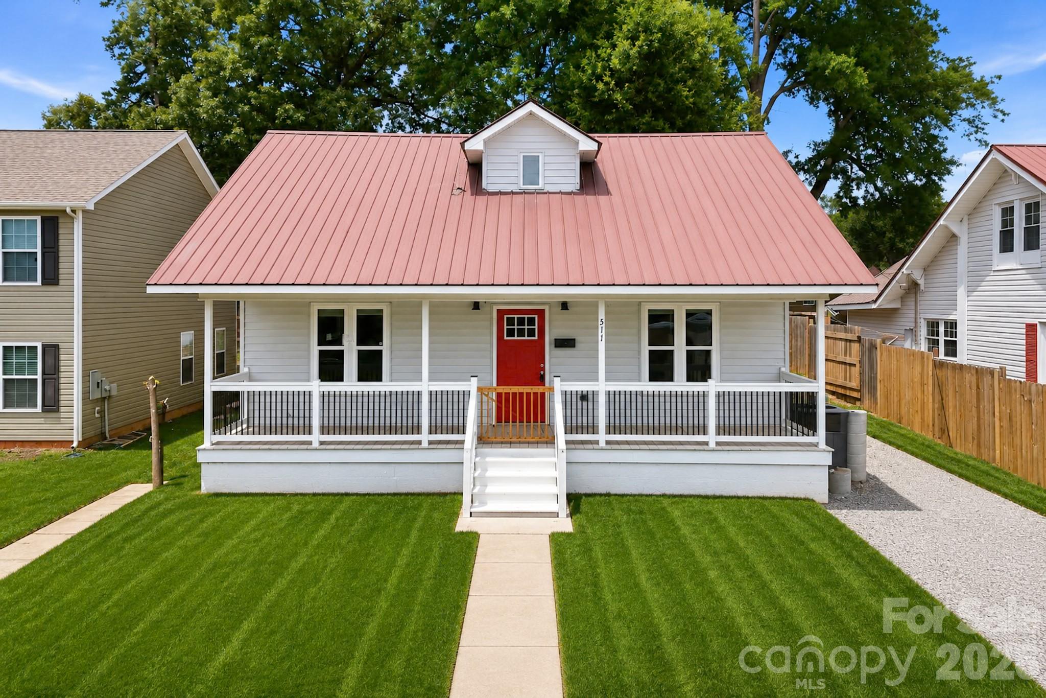 511 N Johnson Street Property Photo 1