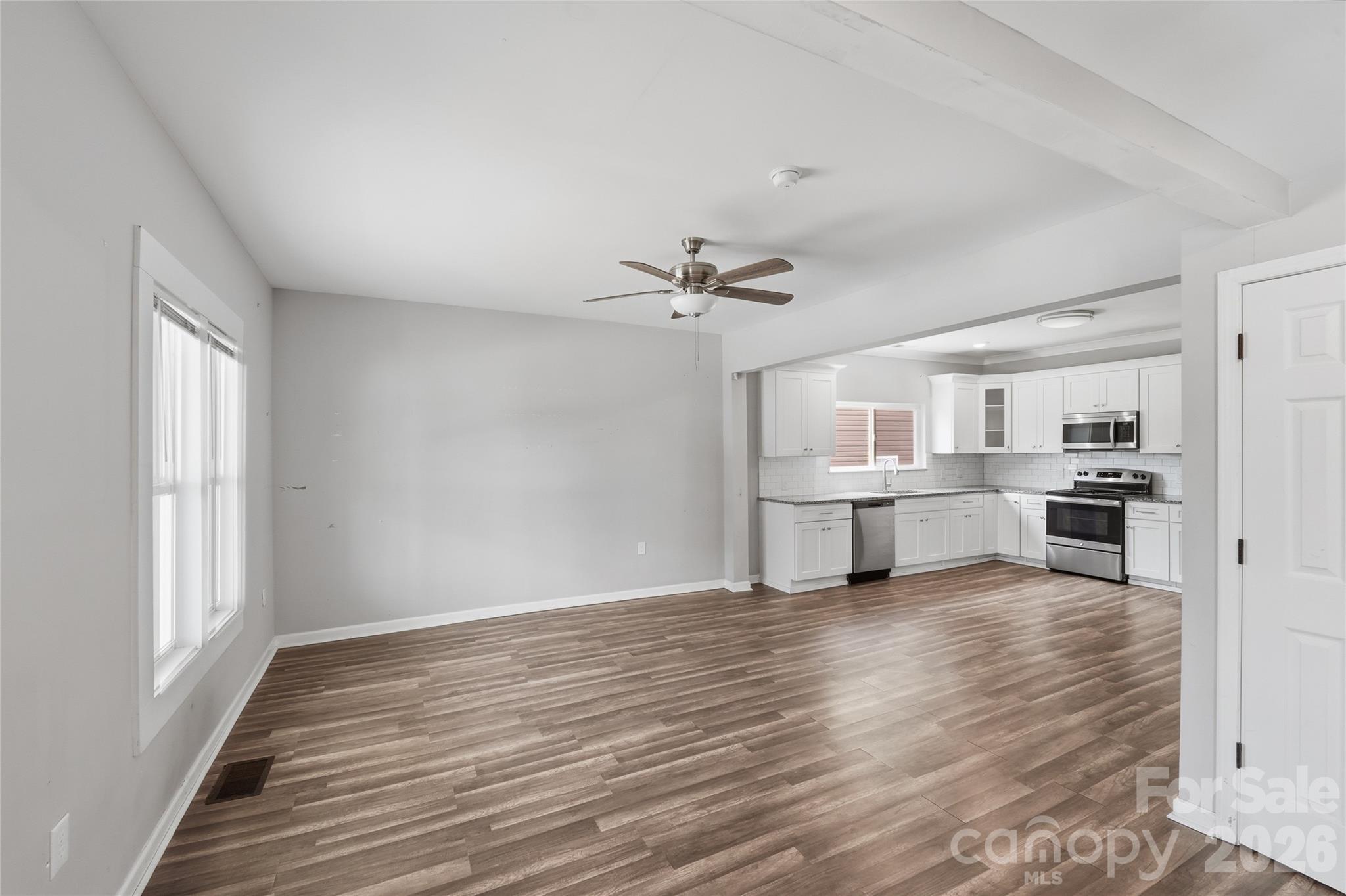 511 N Johnson Street Property Photo 8