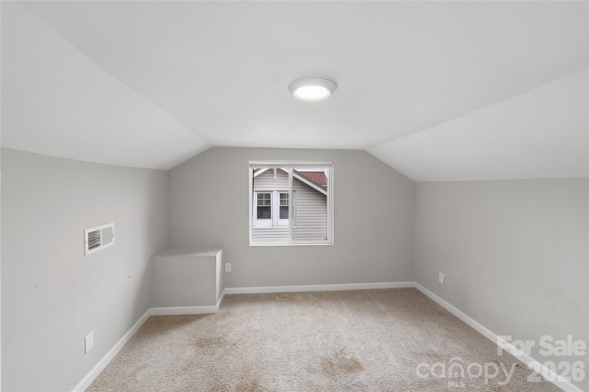 511 N Johnson Street Property Photo 28