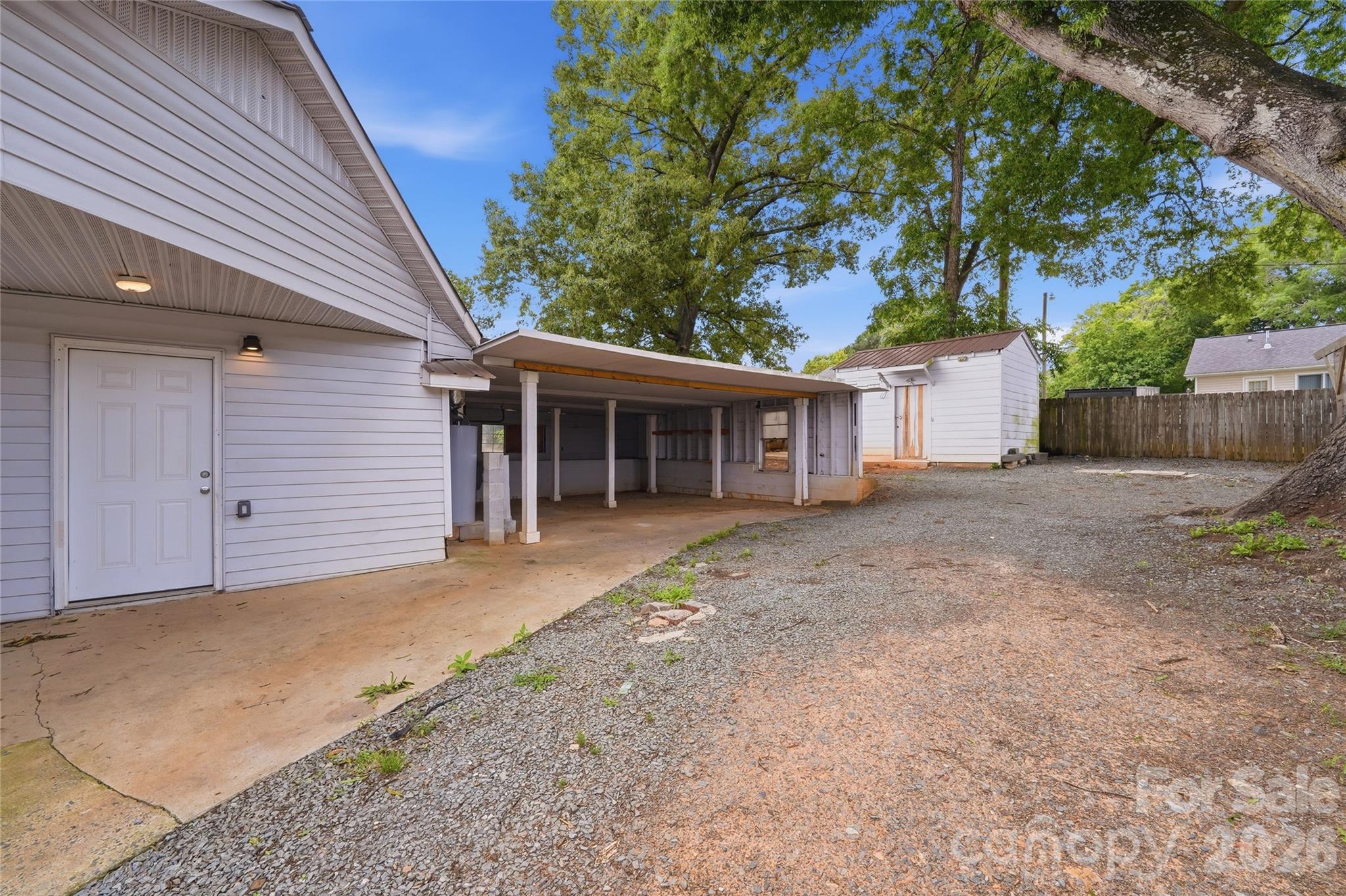 511 N Johnson Street Property Photo 32