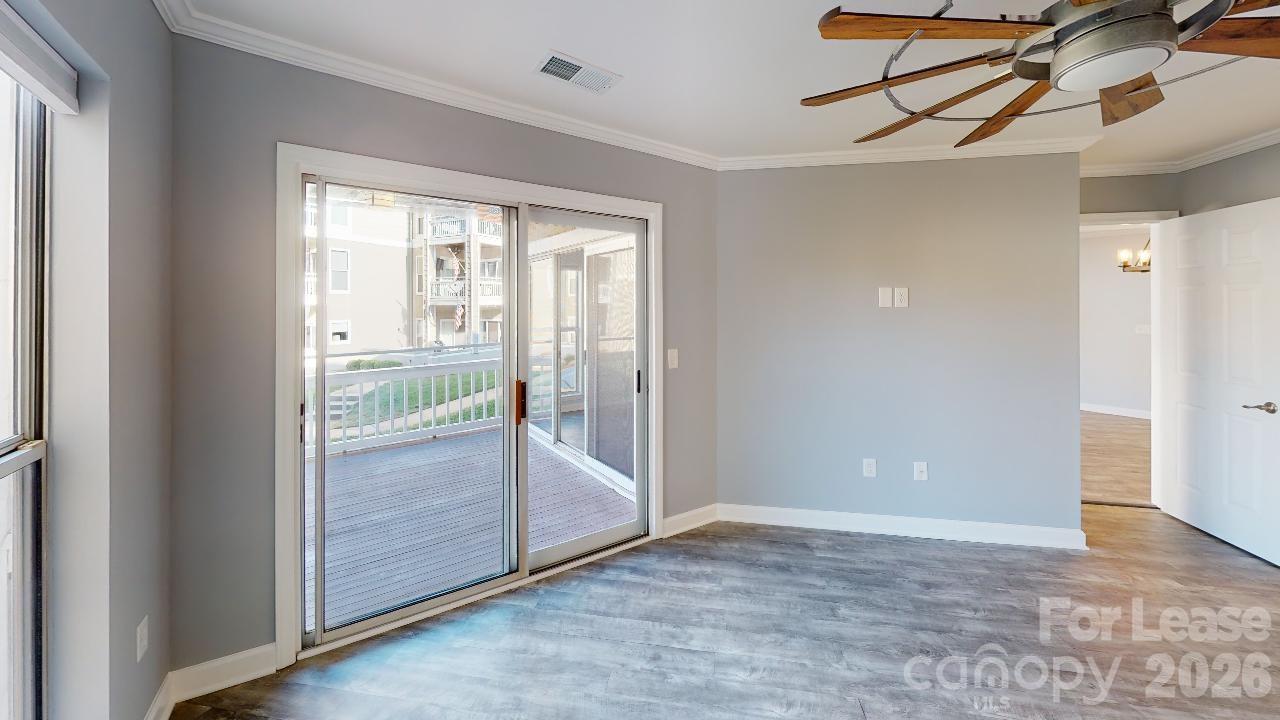 1105 Torrence Circle Property Photo 3