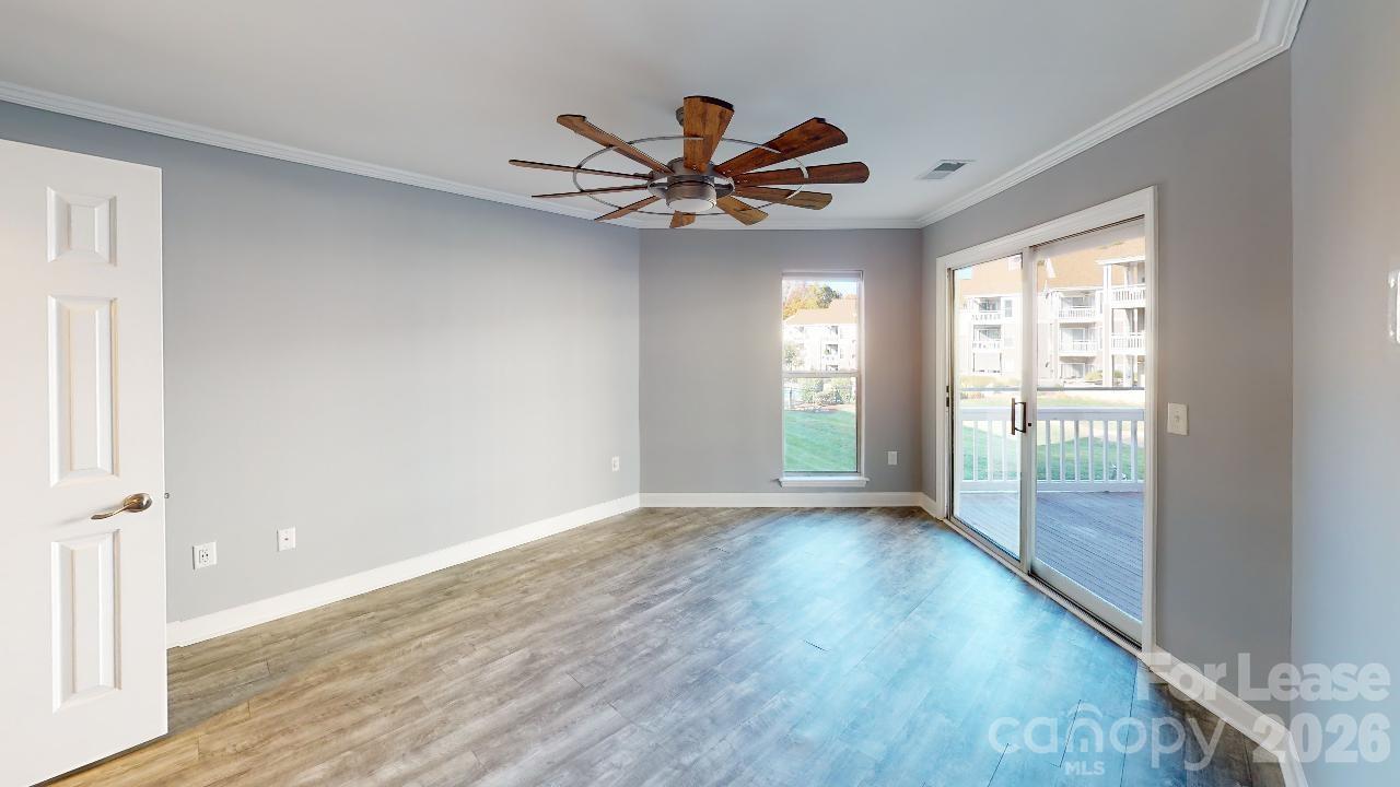 1105 Torrence Circle Property Photo 4