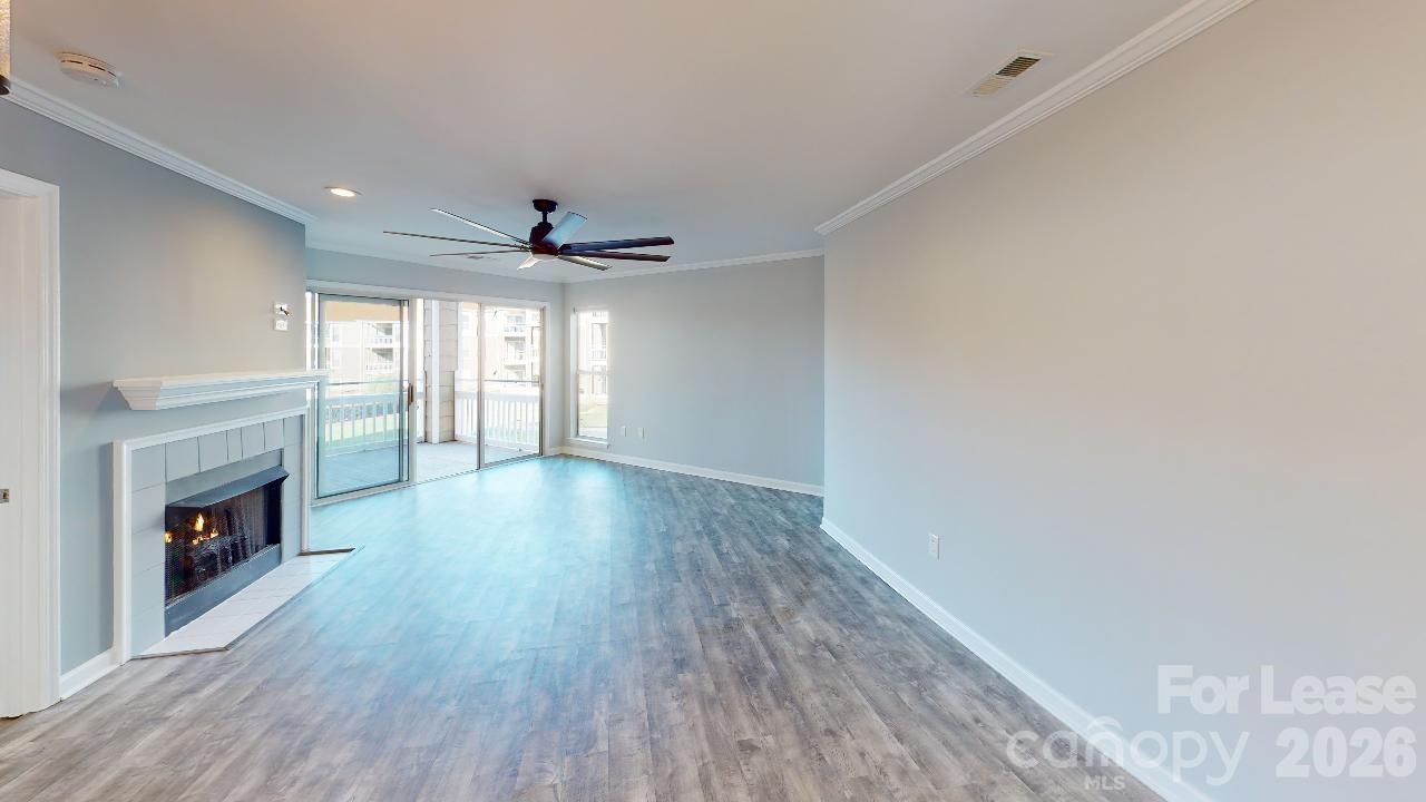 1105 Torrence Circle Property Photo 5