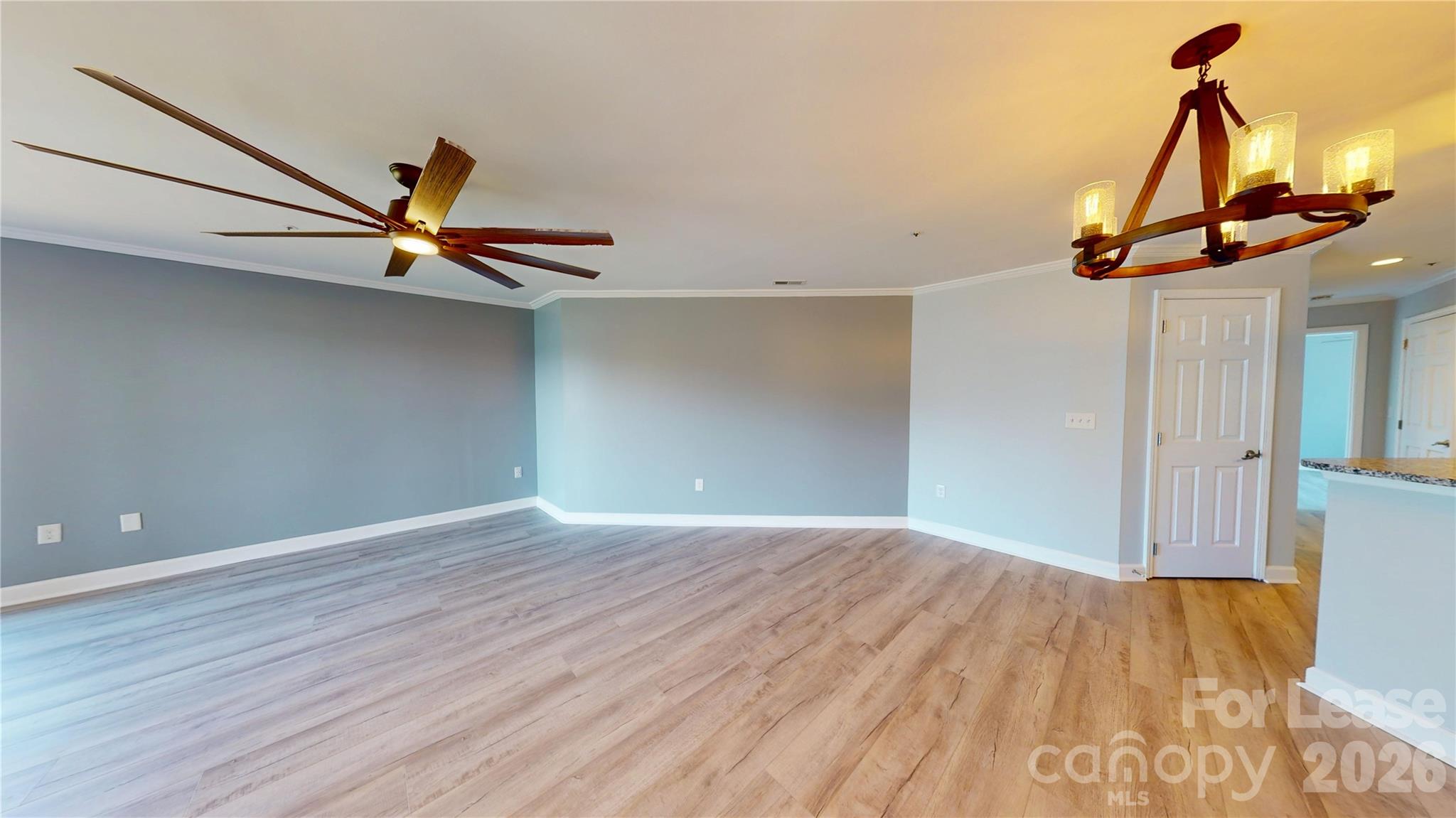 1105 Torrence Circle Property Photo 9