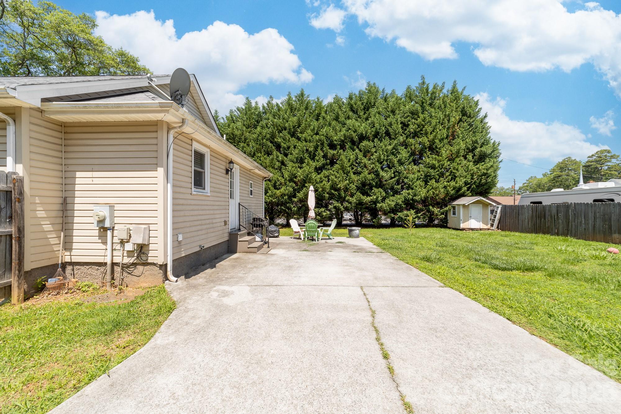 206 Eagle Road Property Photo 5